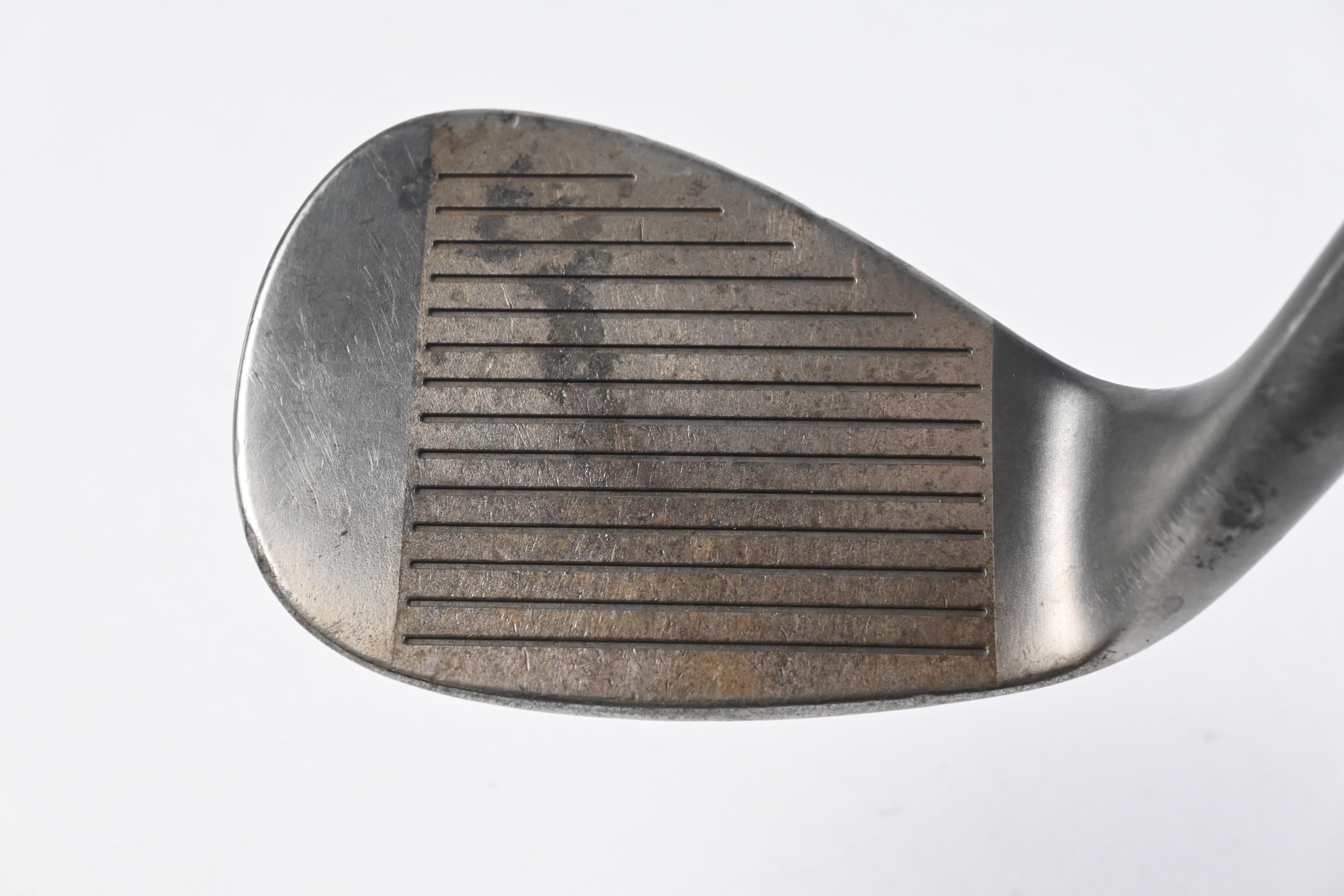Cleveland Tour Action 900 Sand Wedge / 54 Degree / Stiff Flex Dynamic Gold Shaft