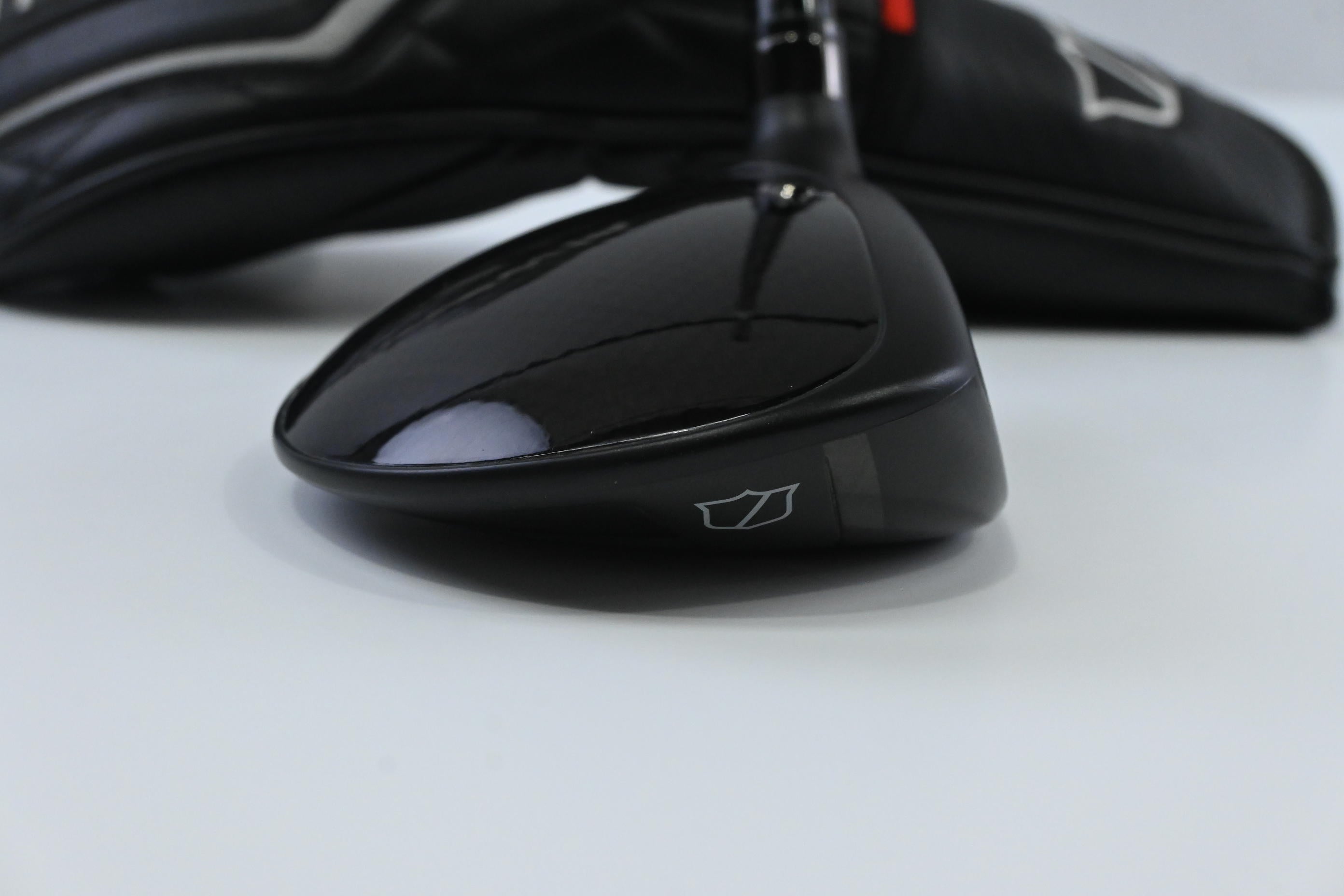 Wilson DYNAPWR Carbon 2025 #4 Wood / 16.5 Degree / Regular Flex Vanquish 4