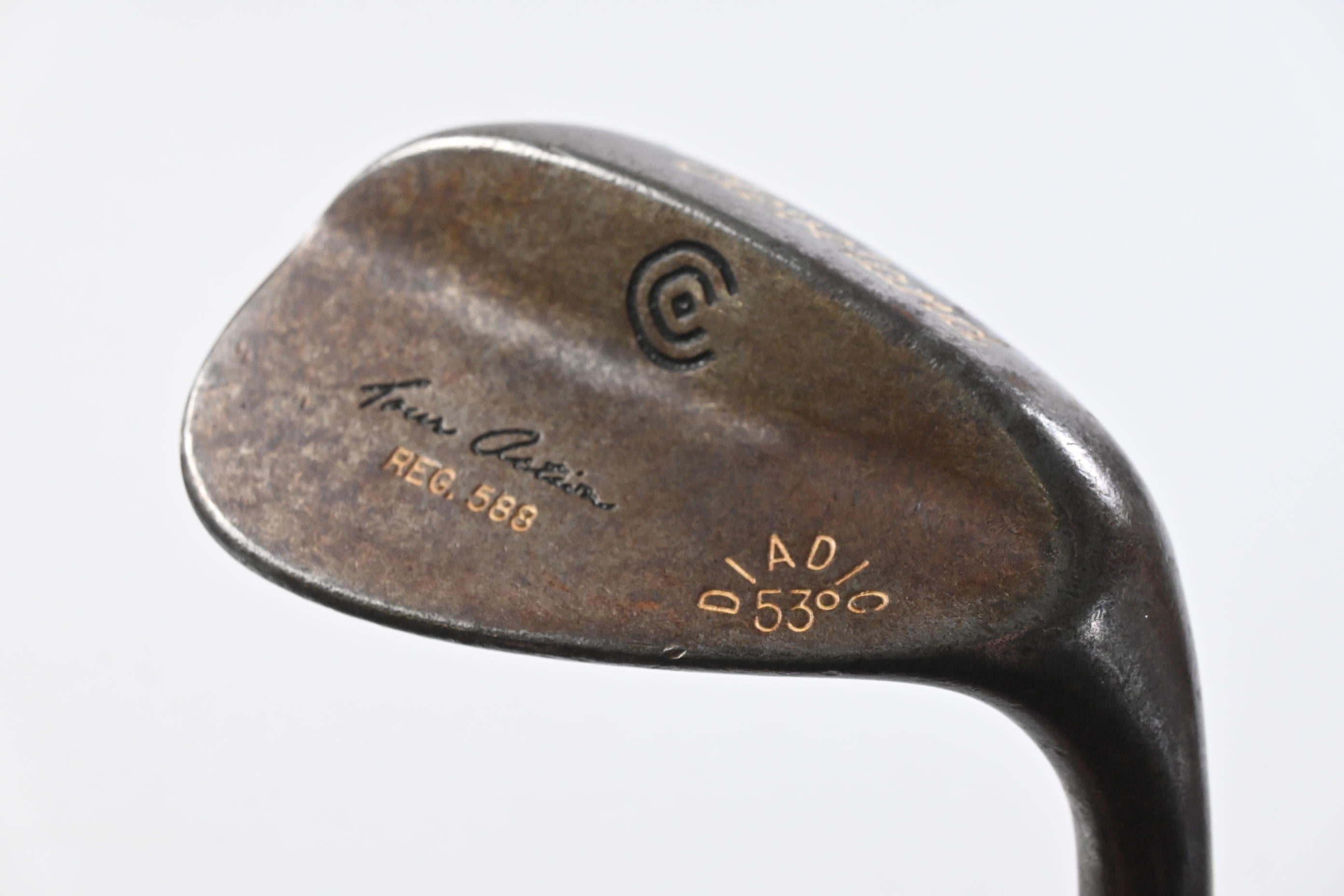 Cleveland Reg 588 RTG Gap Wedge / 53 Degree / Stiff Flex Dynamic Gold Shaft