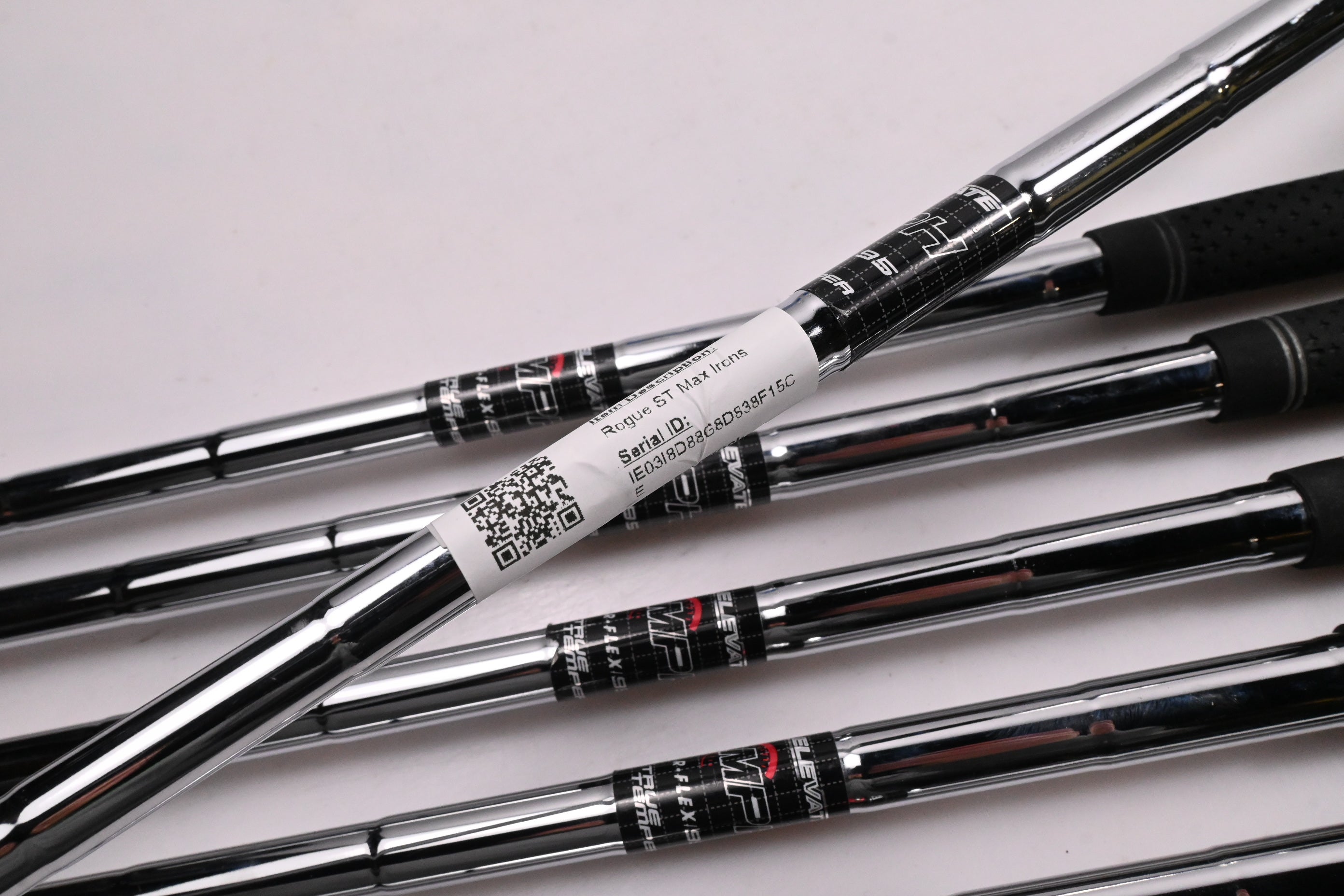 Callaway Rogue ST Max Irons / 7-PW+GW+SW / Regular Flex Elevate MPH 95 Shafts
