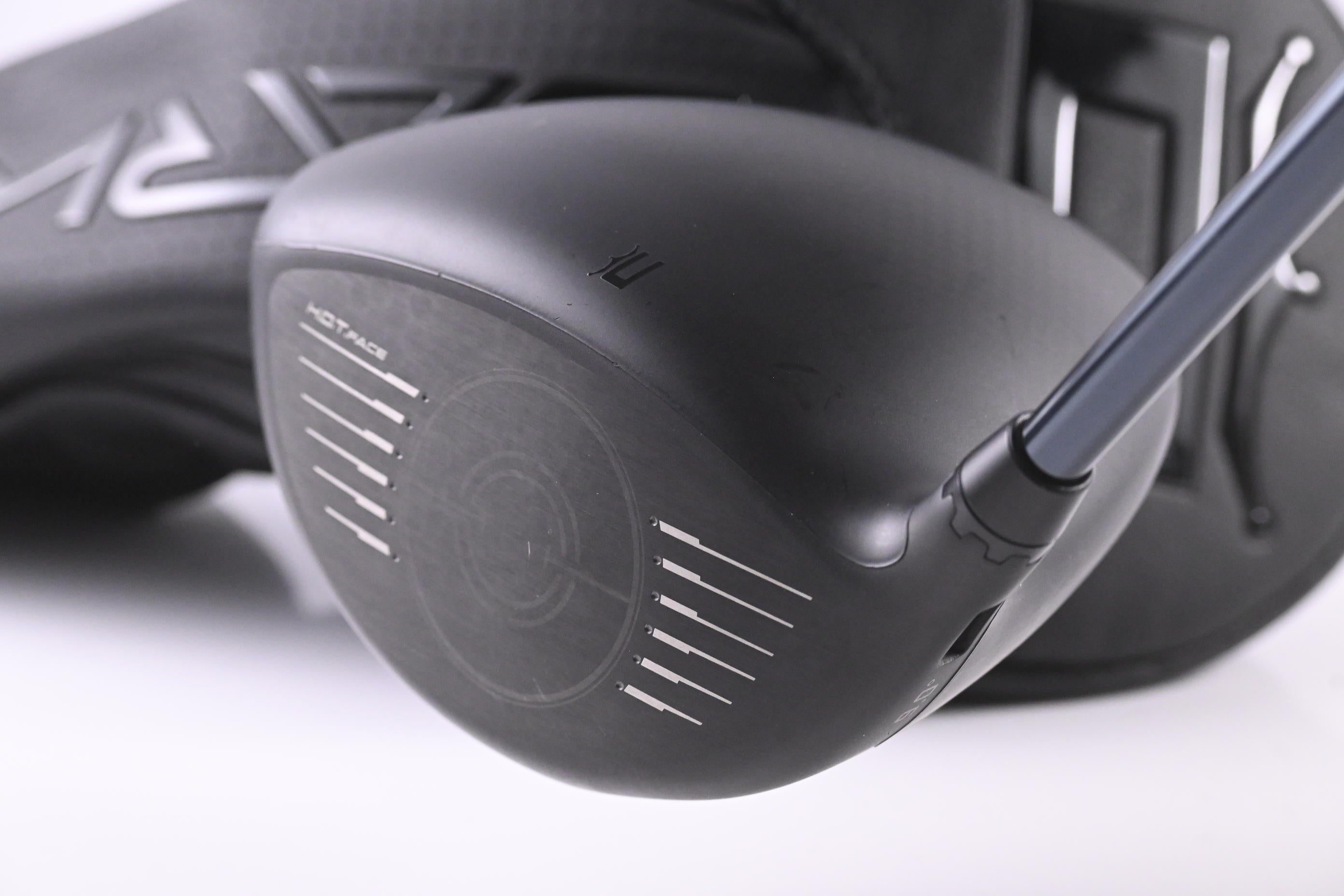 Cobra Darkspeed LS Driver / 9 Degree / X-Flex LIN-Q White M40X 6 Shaft