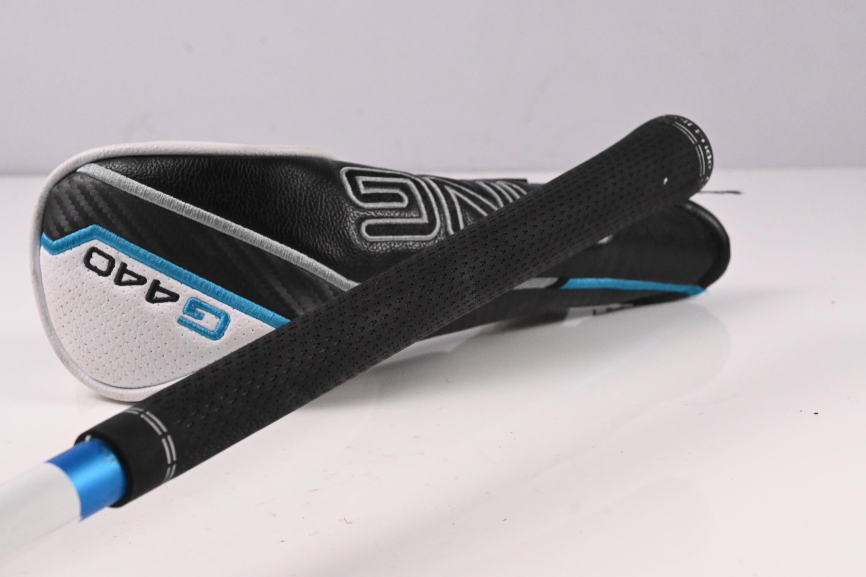 Ping G440 #4 Hybrid / 23 Degree / Stiff Flex Ping Alta CB Blue 70 Shaft
