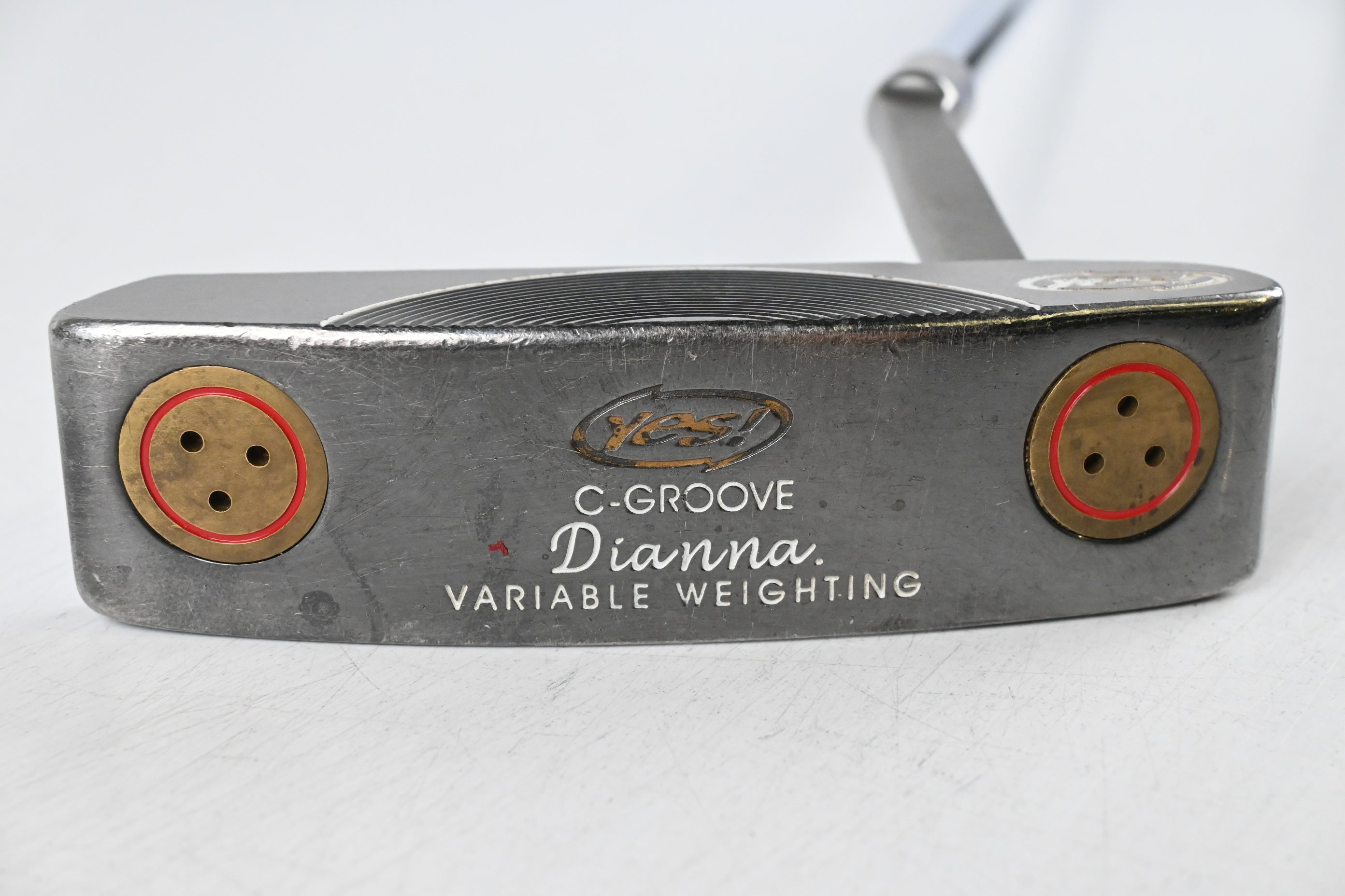 Yes! C-Groove Dianna Putter / 36 Inch