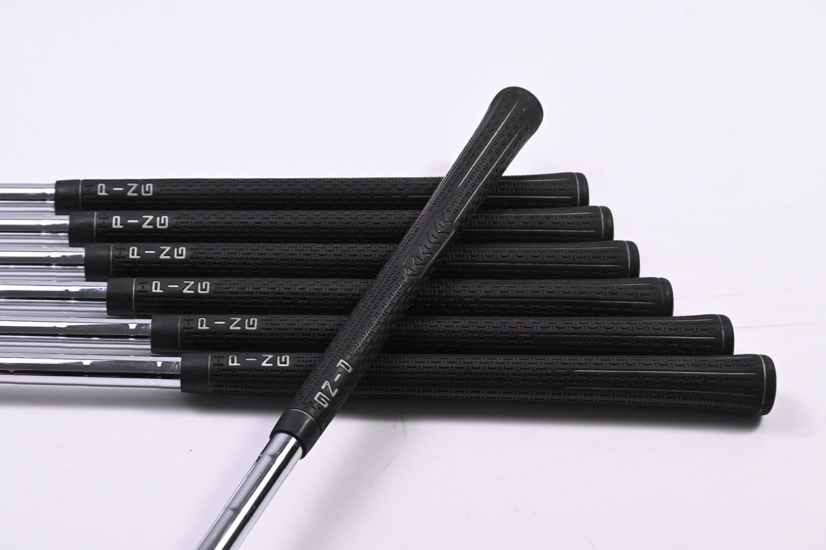 Ping G15 Irons / 4-PW / Green Dot / Stiff Flex Ping Z-Z65 Shafts