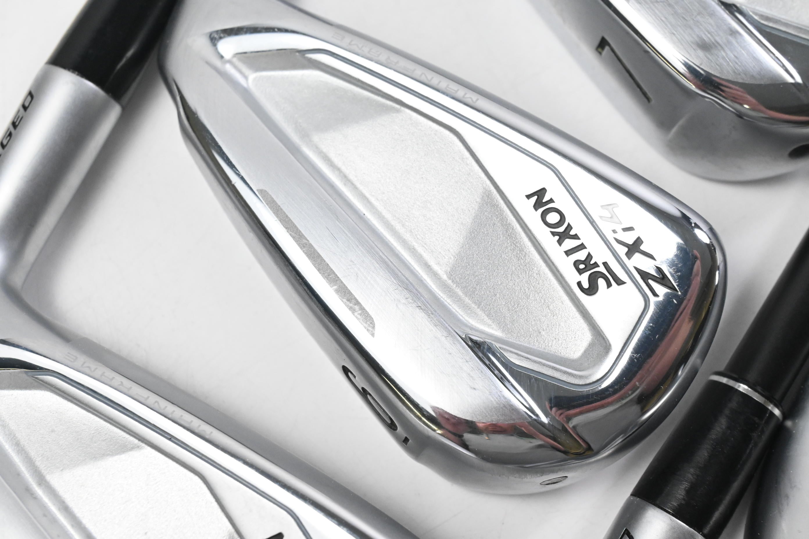 Srixon ZXi4 Irons / 5-PW / Regular Flex UST Helium 60 Shafts