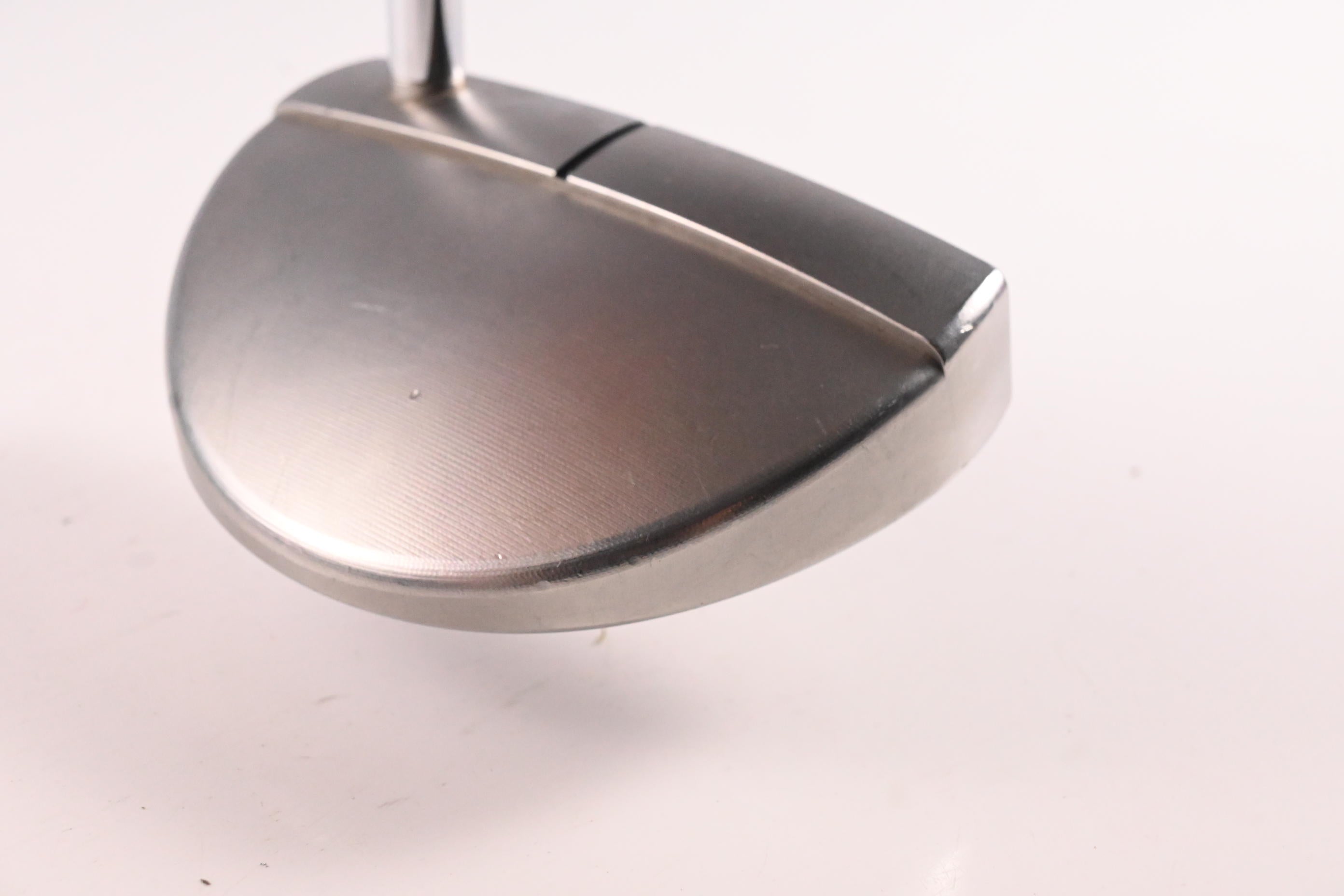 Scotty Cameron Cameron & Crown Futura 5MB Putter / 33 Inch