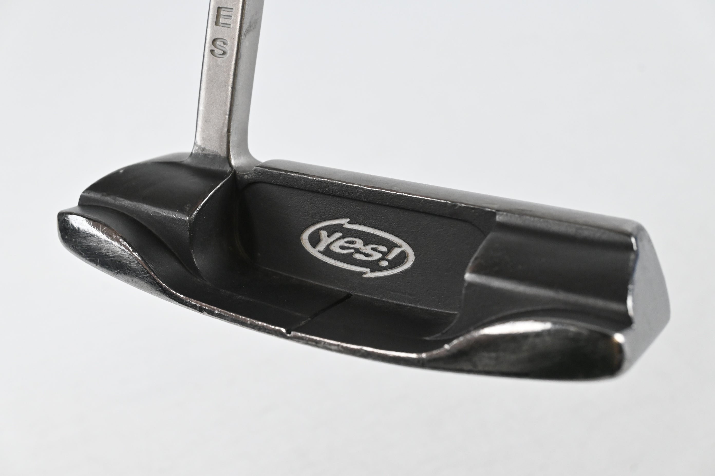 Yes! C-Groove Dianna Putter / 36 Inch