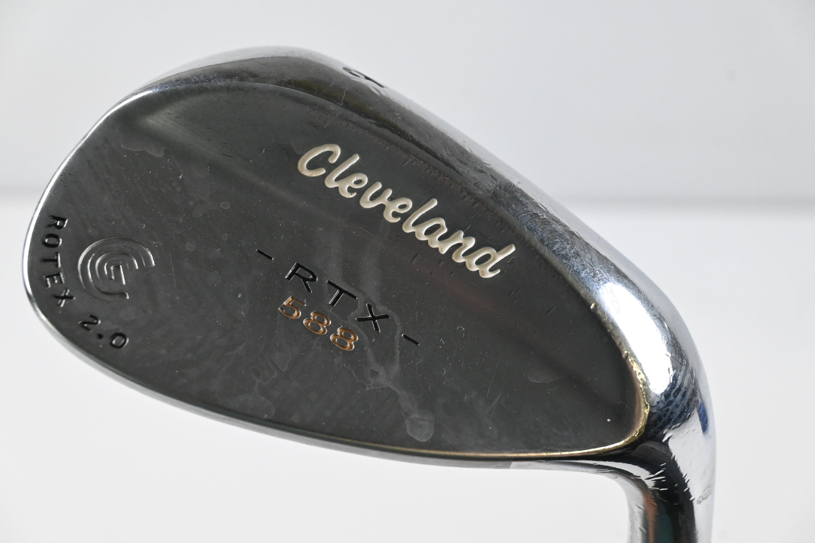 Cleveland 588 RTX 2.0 Sand Wedge / 56 Degree / Wedge Flex Dynamic Gold Shaft