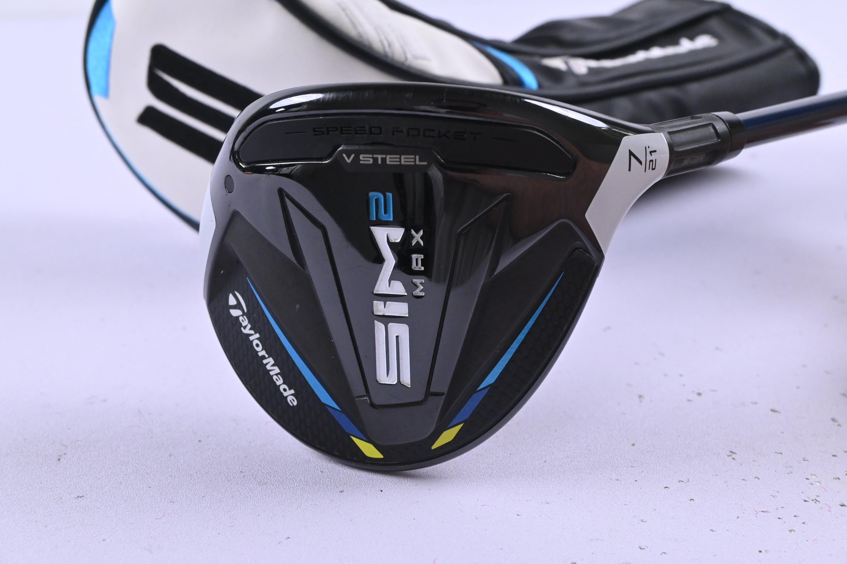 Taylormade SIM2 Max #7 Wood / 21 Degree / Regular Flex Fujikura Ventus Blue 5