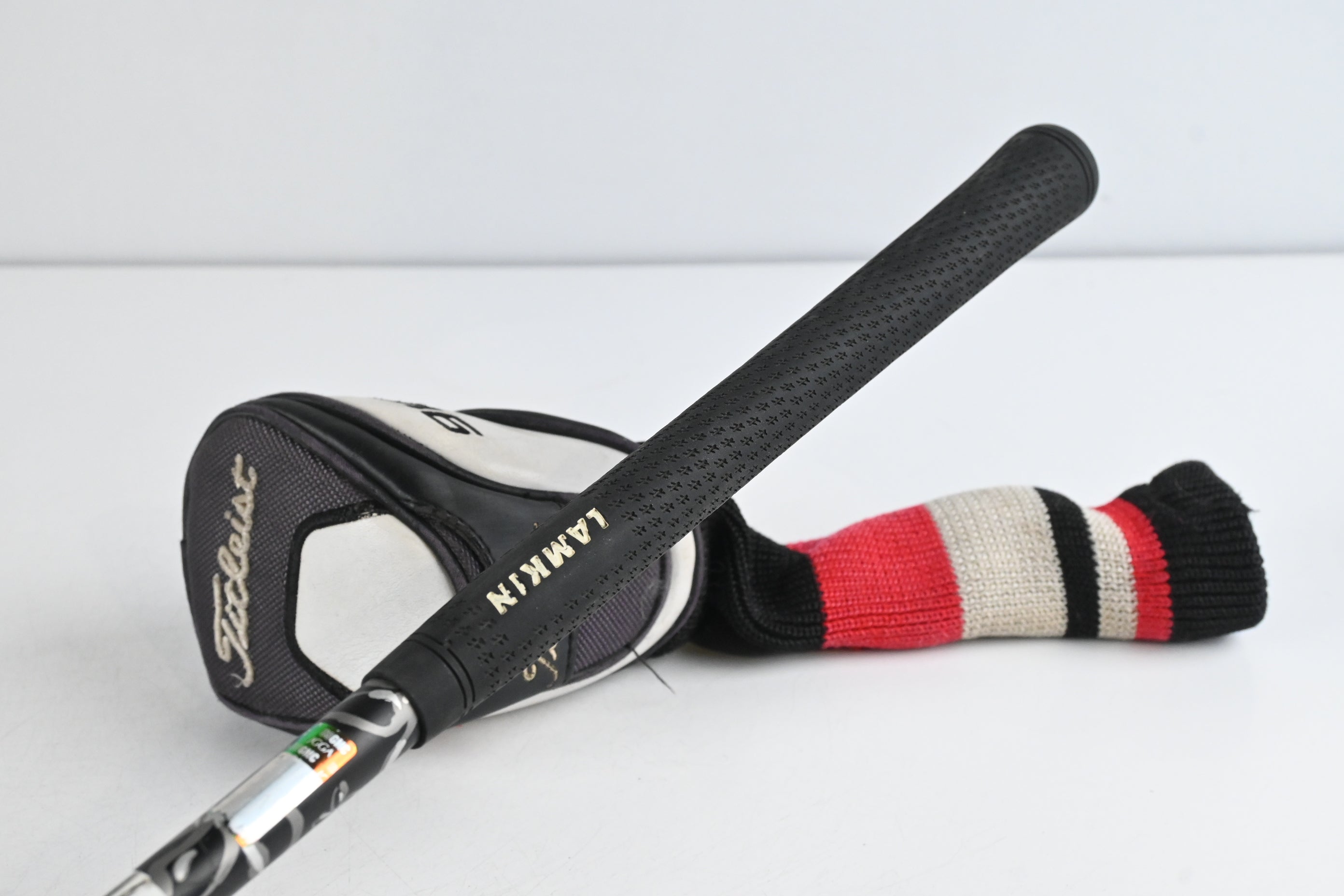 Titleist 913H.d #2 Hybrid / 18 Degree / Stiff Flex Diamana D+92 Shaft