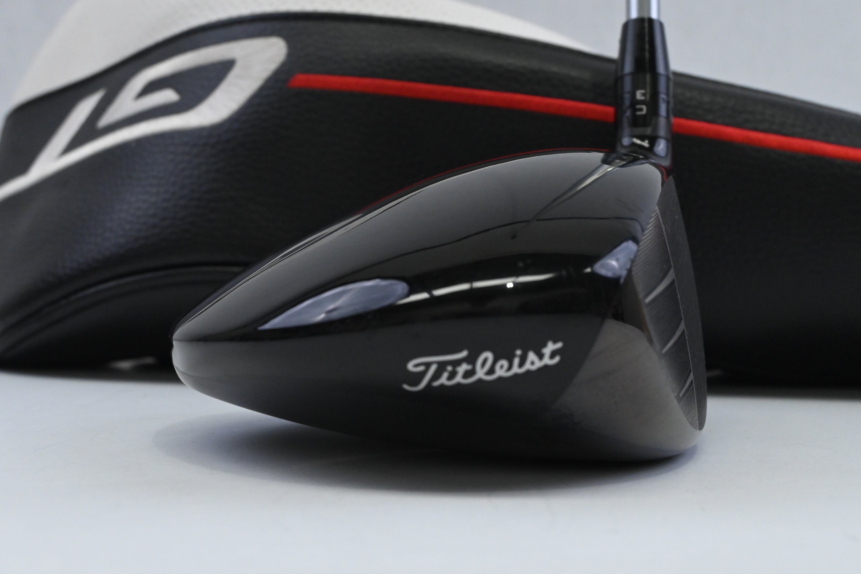 Titleist GT3 Driver / 8 Degree / Regular Flex Fujikura AirSpeeder 40 Shaft