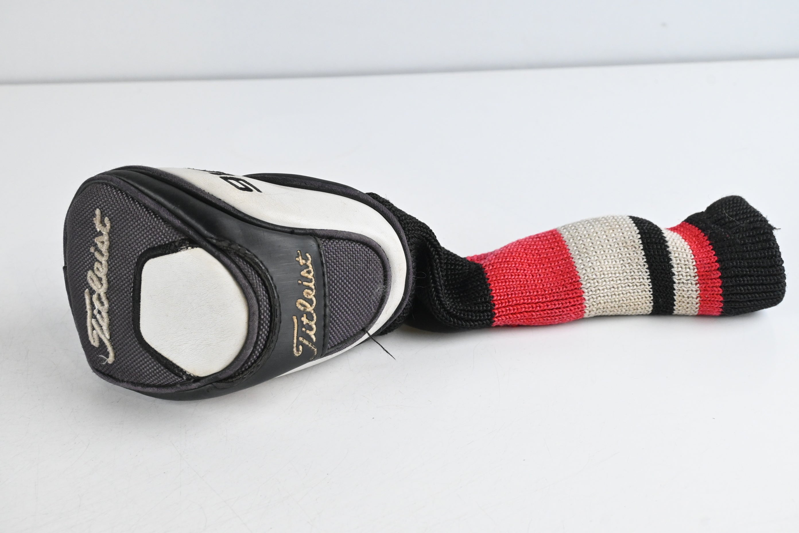 Titleist 913H.d #2 Hybrid / 18 Degree / Stiff Flex Diamana D+92 Shaft
