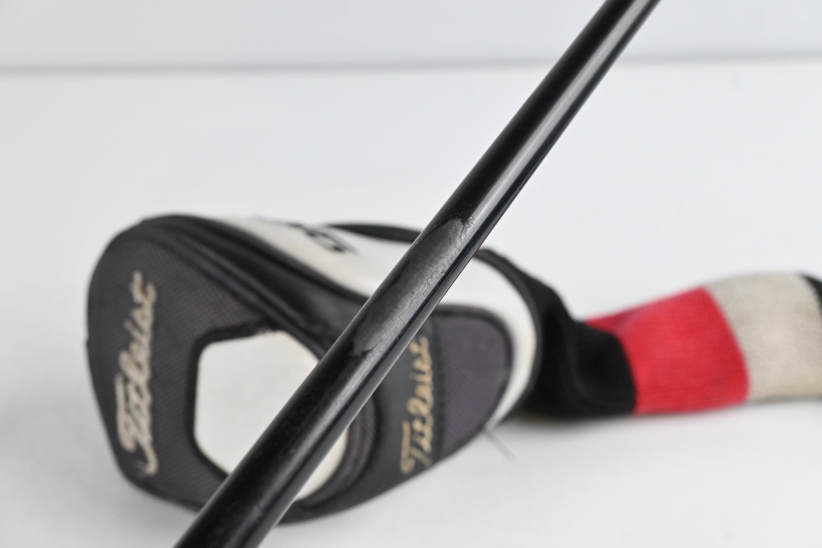 Titleist 913H.d #2 Hybrid / 18 Degree / Stiff Flex Diamana D+92 Shaft