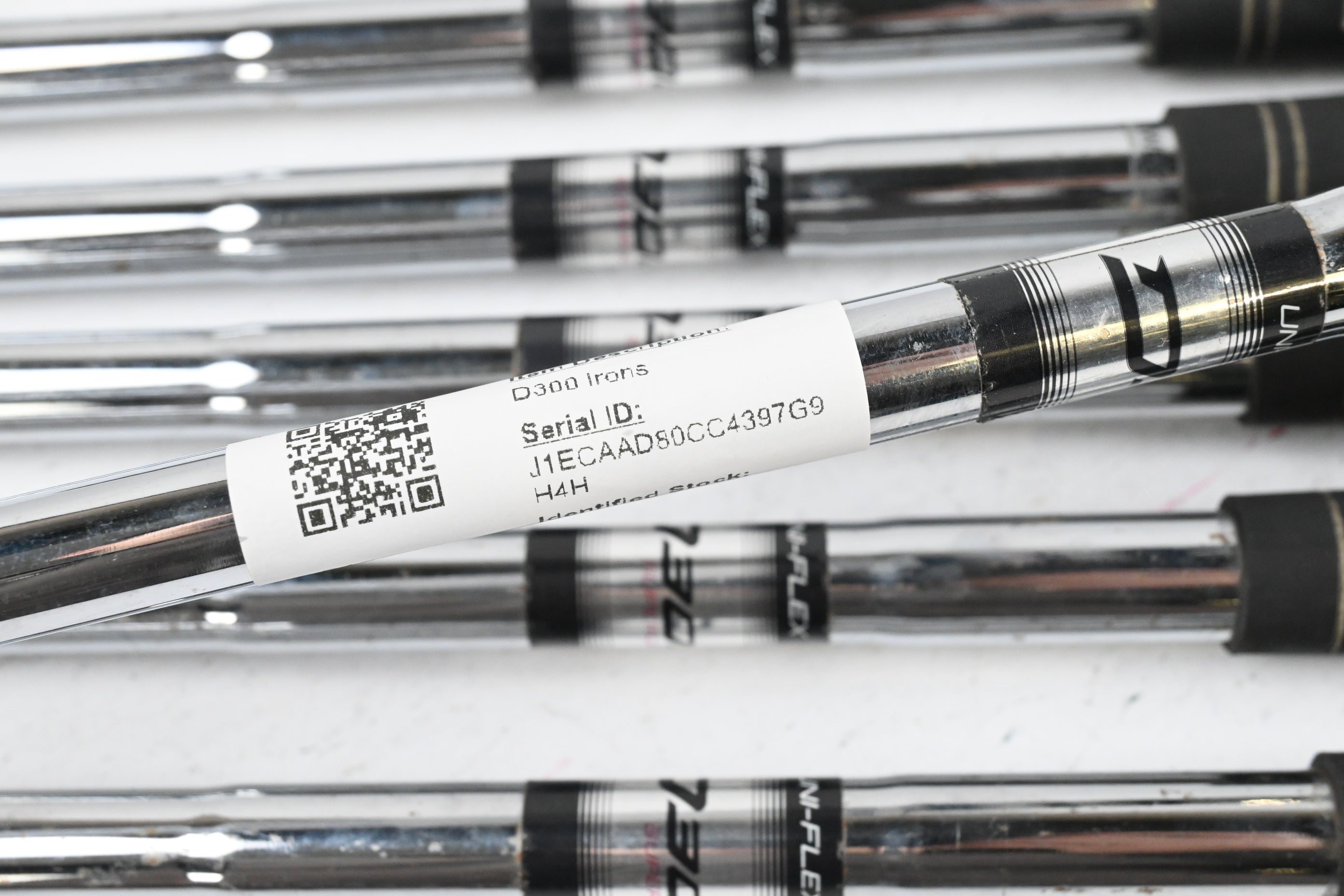 Wilson D300 Irons / 5-PW / Uniflex Wilson D300 Steel Shafts