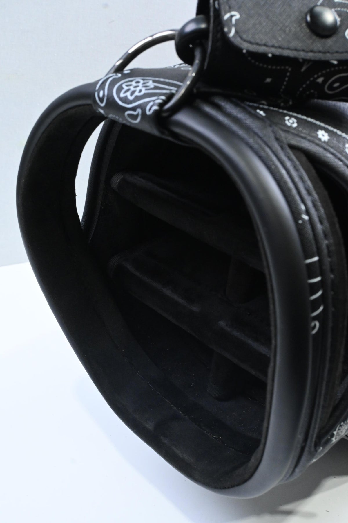 G/FORE Tour Bag / 6-Way Divider / Black, White
