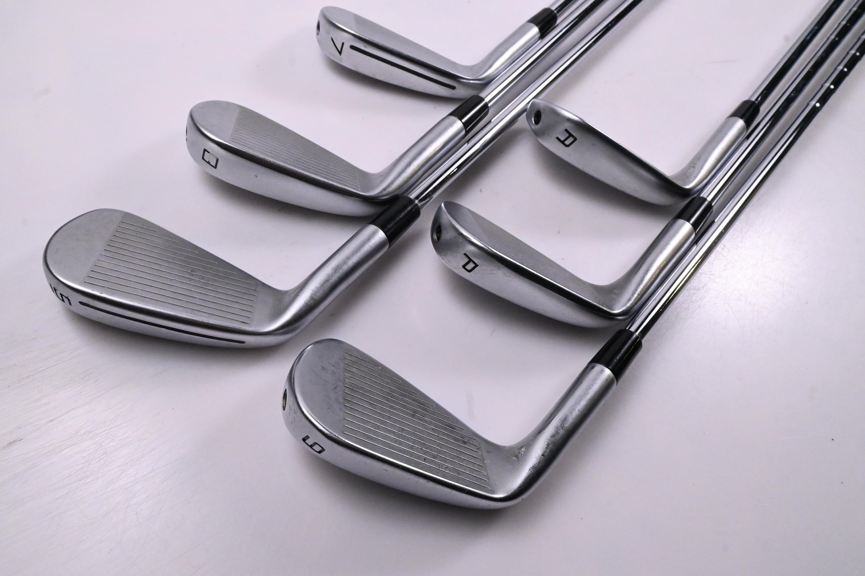Taylormade P770 2023 Irons / 6-PW+GW / Regular Flex Elevate MPH 95 Shafts
