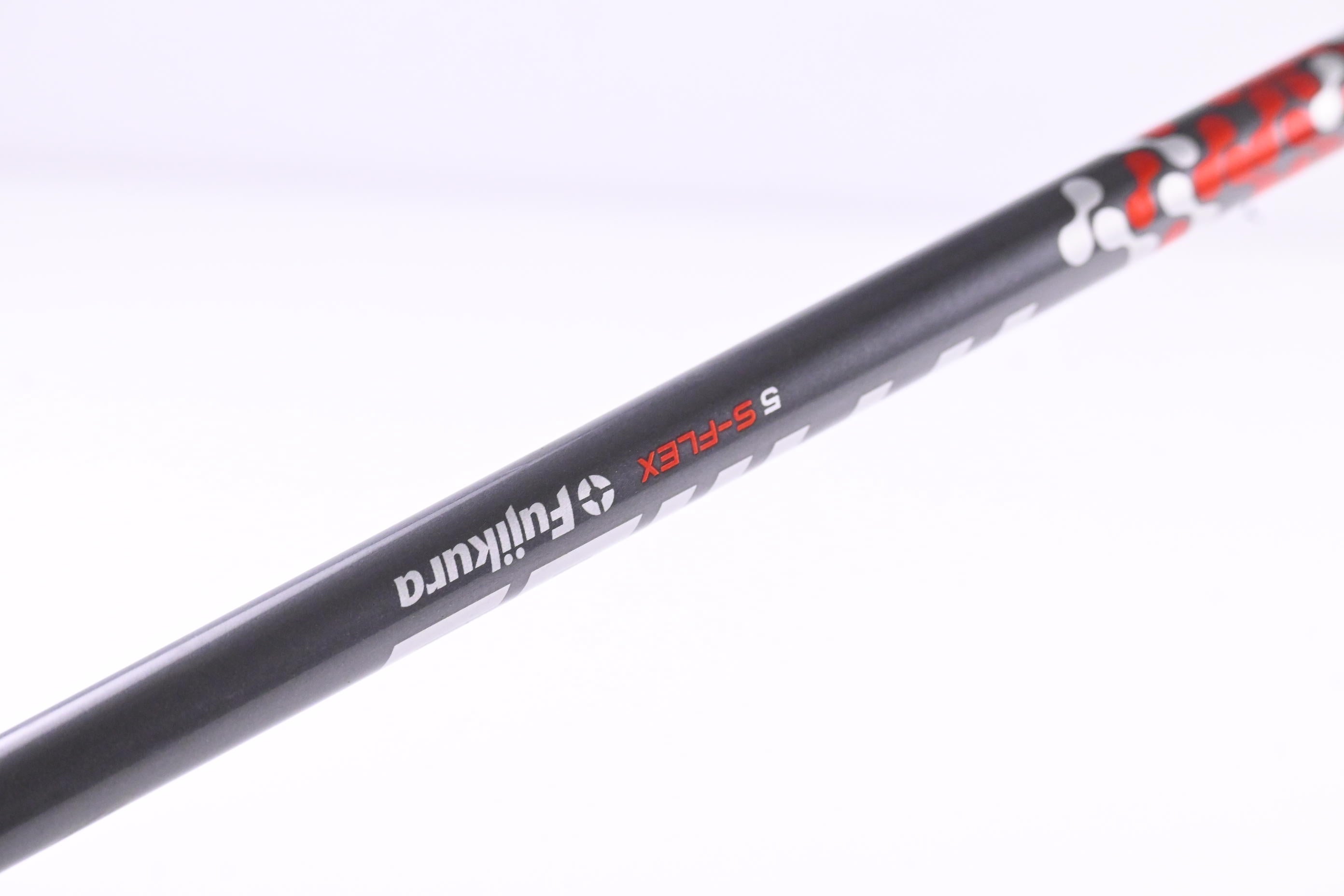 Taylormade M4 Driver / 9.5 Degree / Stiff Flex Fujikura Atmos Red 5 Shaft