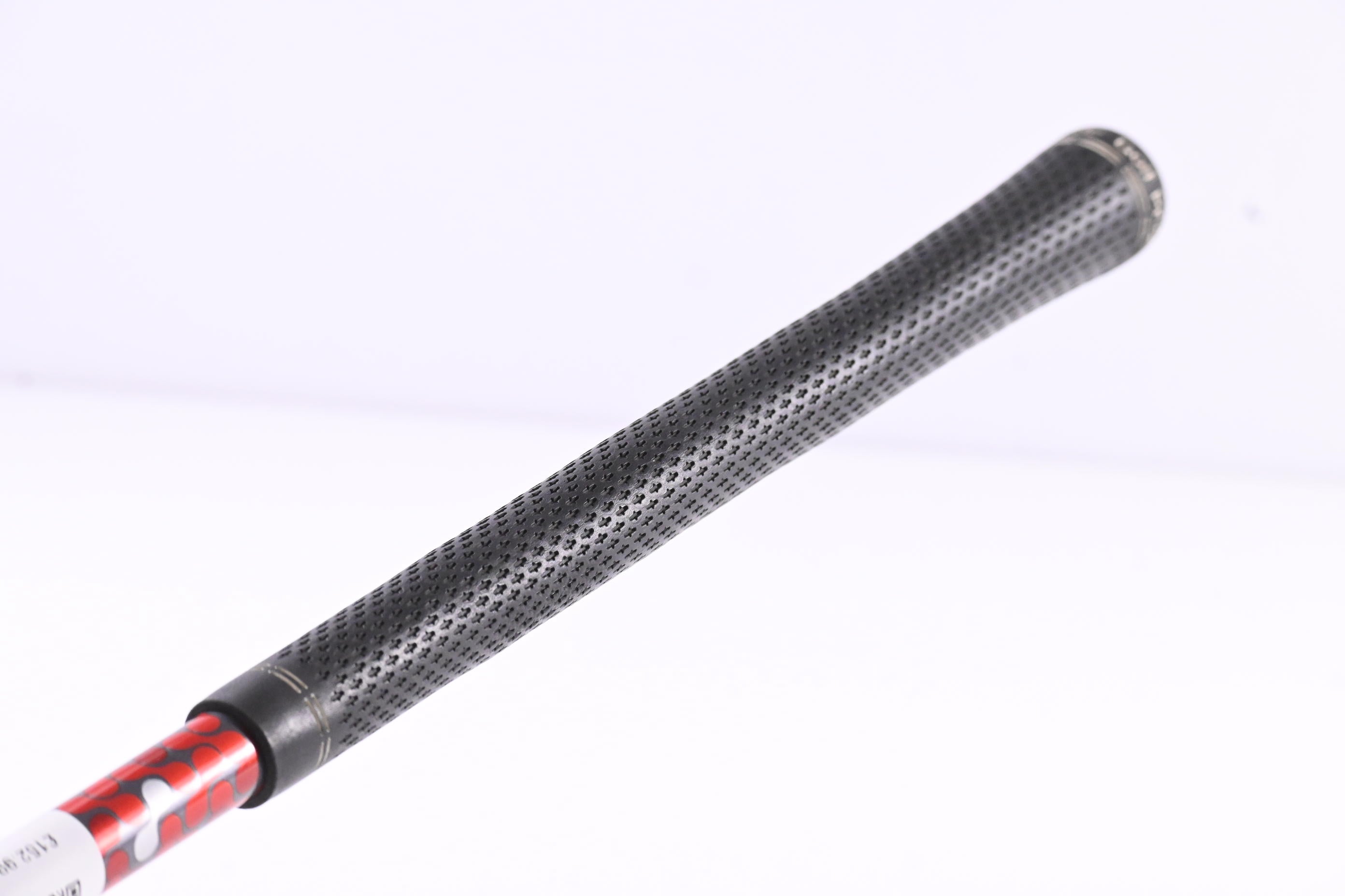 Taylormade M4 Driver / 9.5 Degree / Stiff Flex Fujikura Atmos Red 5 Shaft