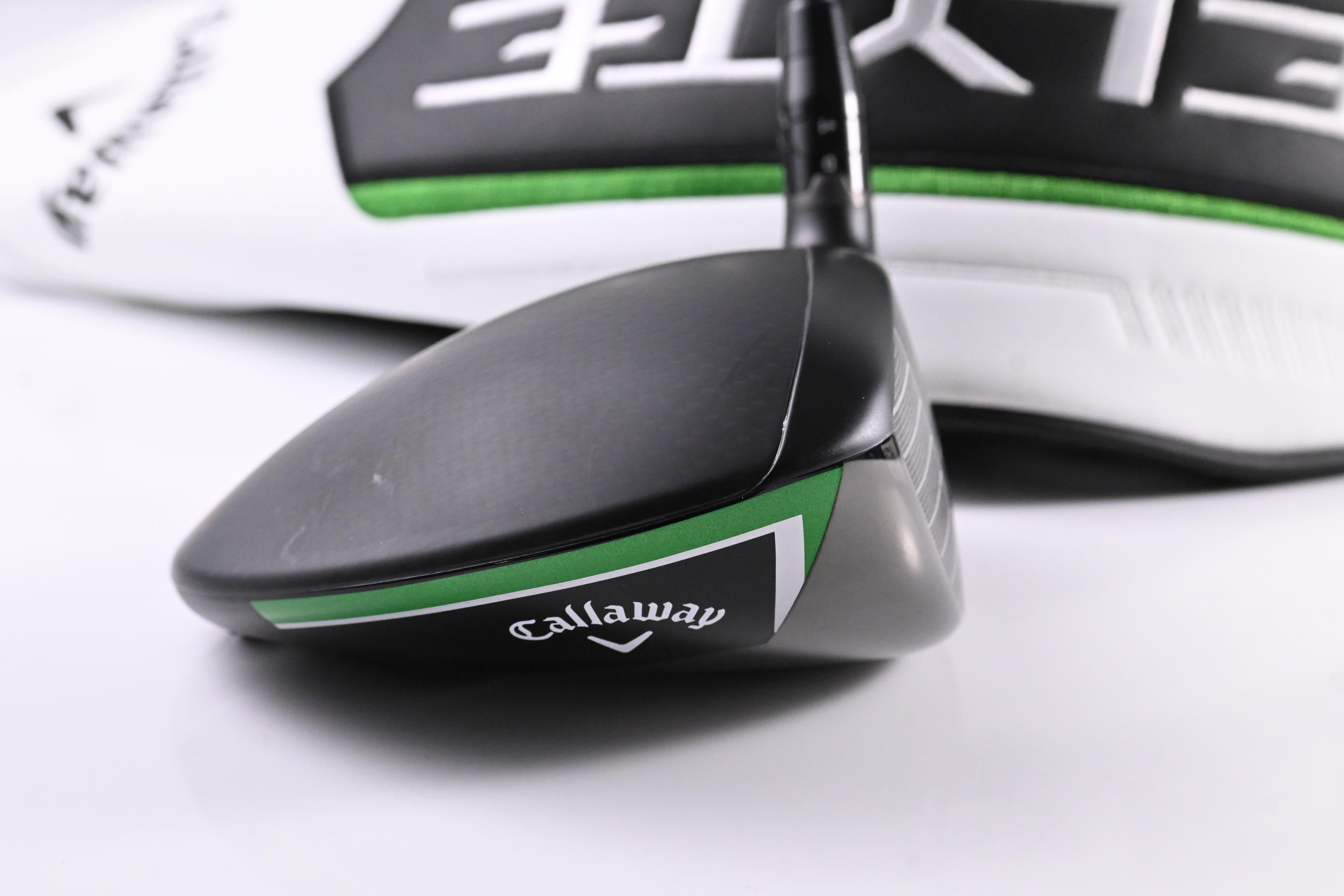 Callaway Elyte X Driver / 10.5 Degree / Regular Flex Vanquish 4 Shaft