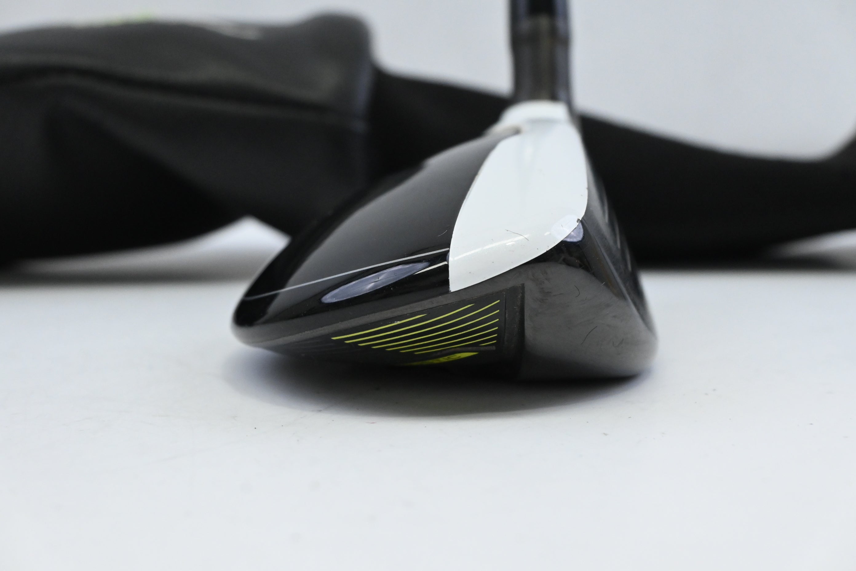 Taylormade M2 2017 #4 Hybrid / 22 Degree / Regular Flex Taylormade M2 65 Shaft
