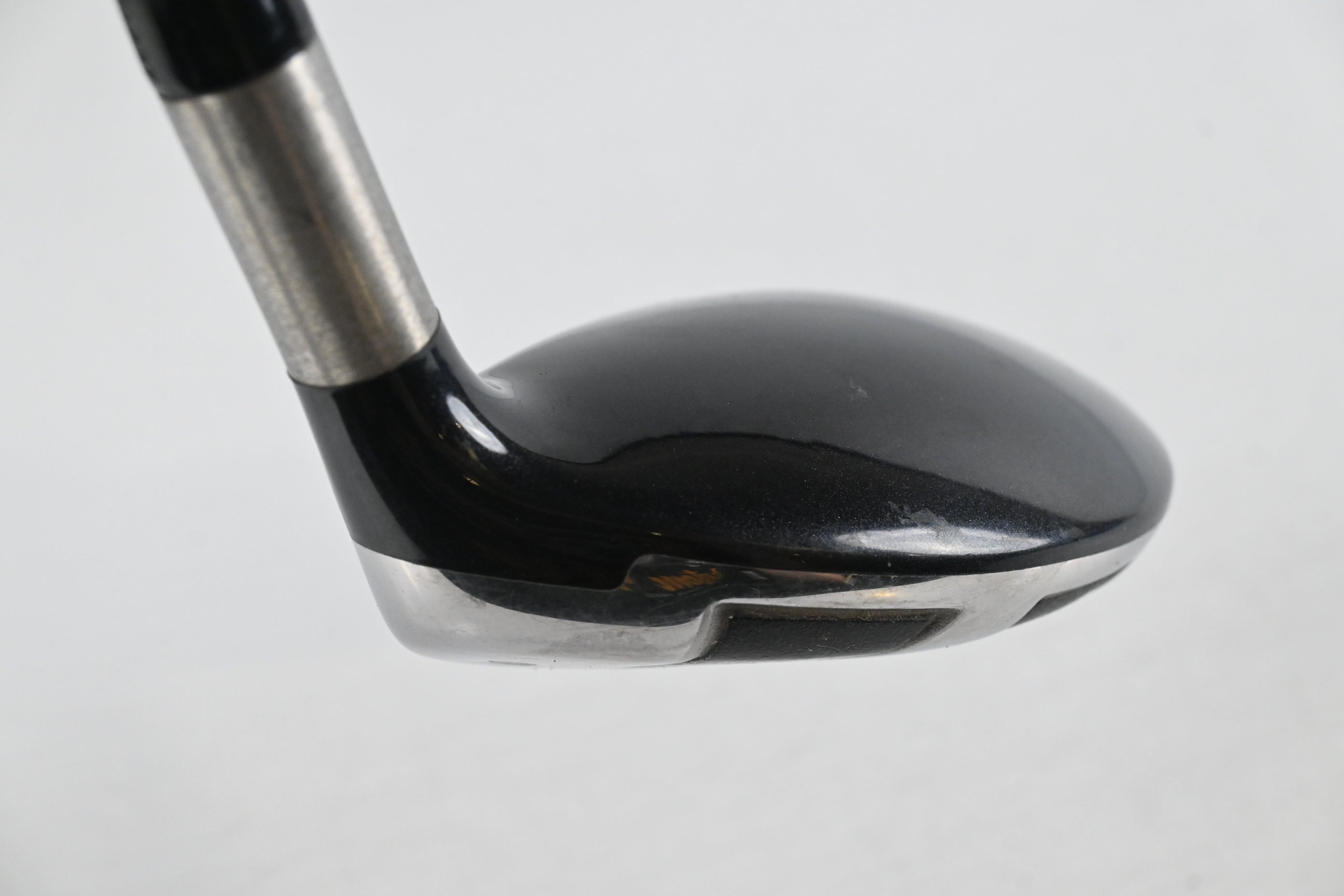 Titleist 909H #2 Hybrid / 17 Degree / Regular Flex Project X Precision Flighted