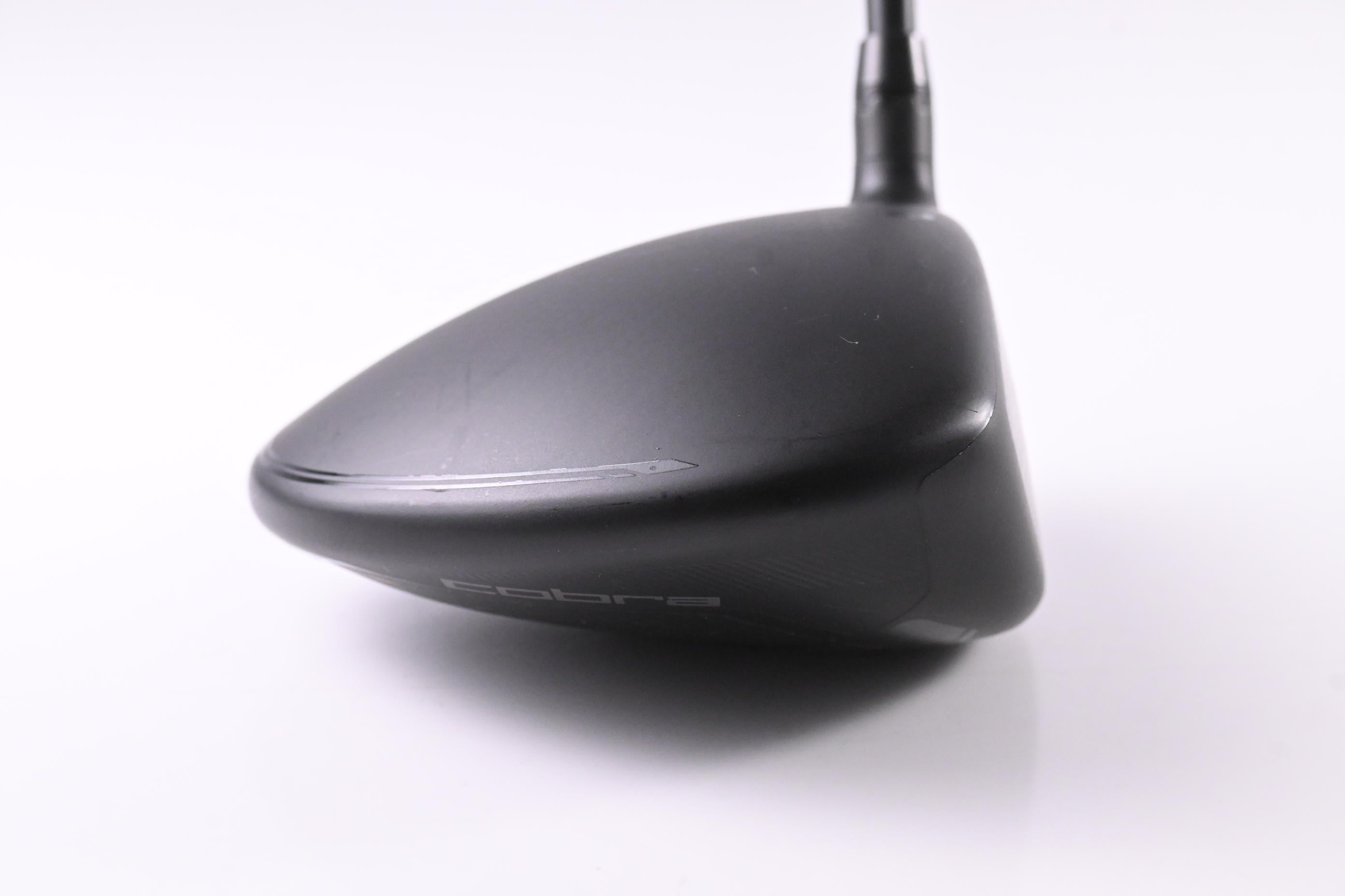 Cobra Darkspeed Max Driver / 10.5 Degree / Stiff Flex UST Helium Black 5 Shaft