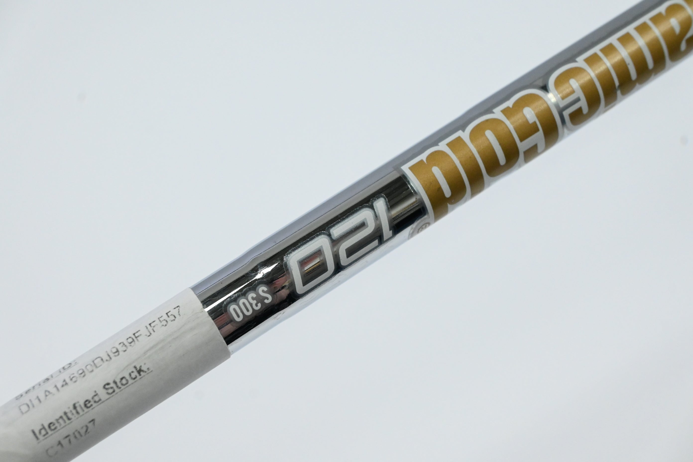 Wilson Staff Model Sand Wedge / 56 Degree / Stiff Flex Dynamic Gold 120 S300