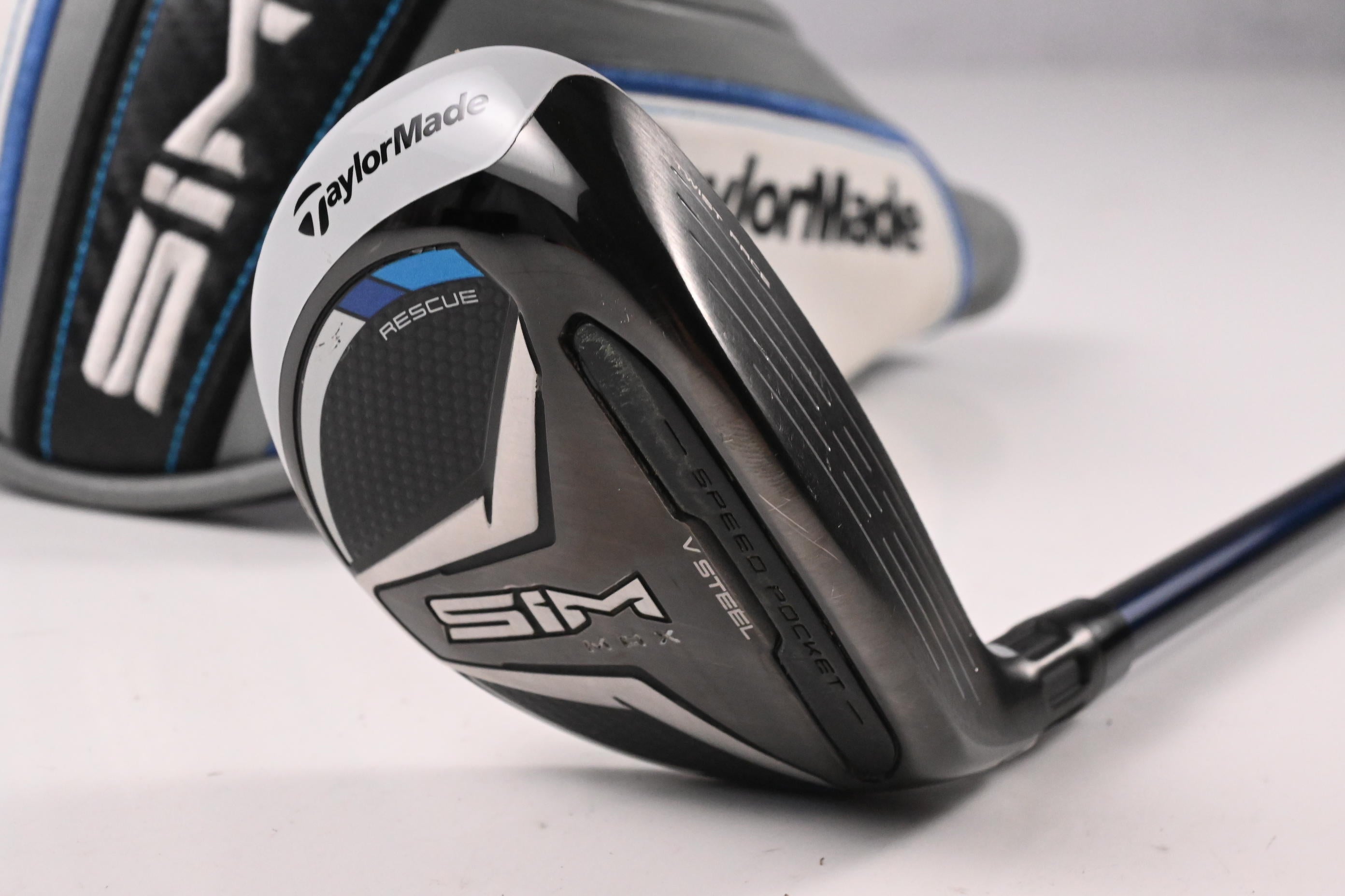 Taylormade SIM Max #3 Hybrid / 19 Degree / Stiff Flex Ventus Blue 7 Shaft