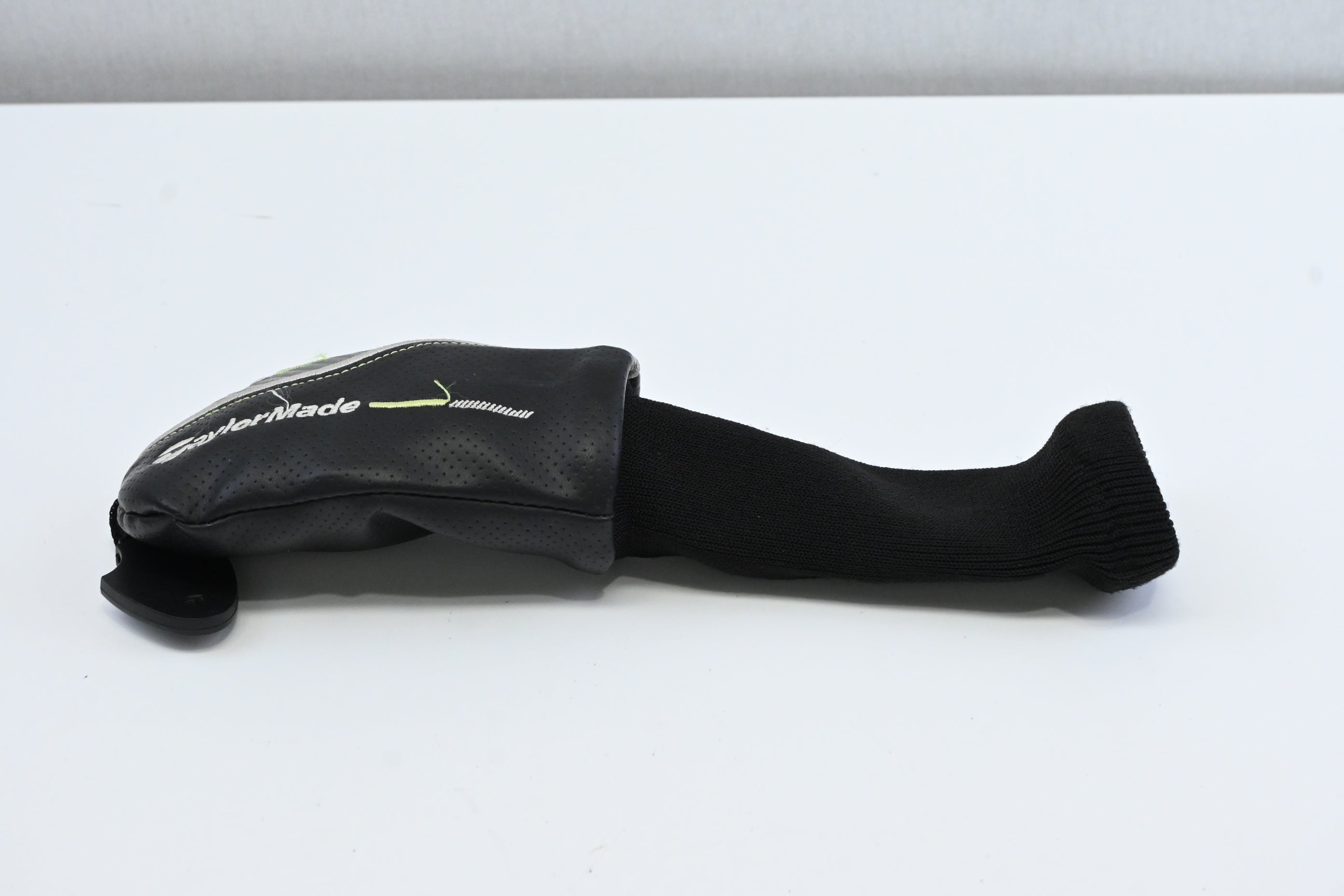 Taylormade M2 2017 #4 Hybrid / 22 Degree / Regular Flex Taylormade M2 65 Shaft