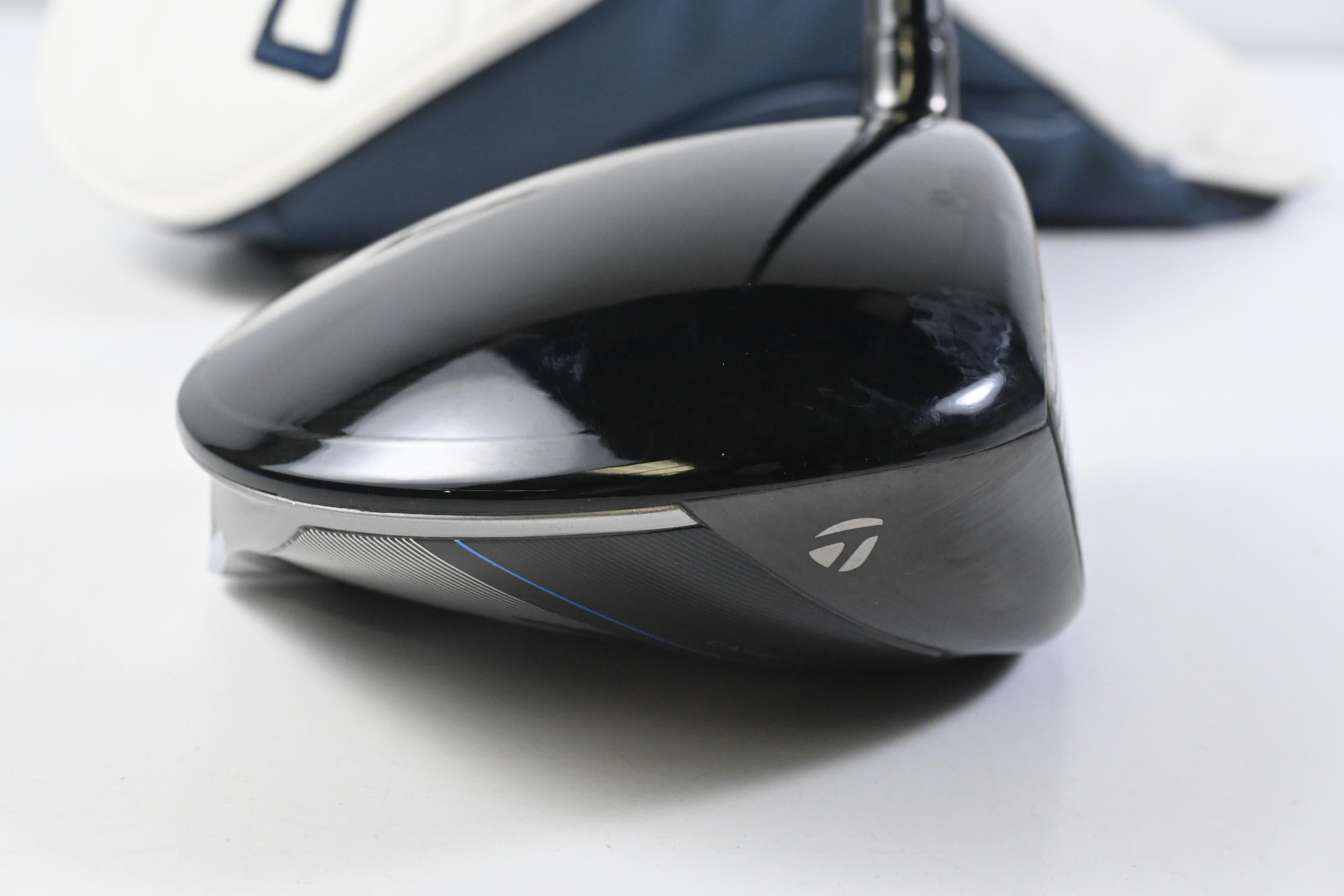 Taylormade Qi10 LS Driver / 10.5 Degree / Regular Flex Fujikura Ventus TR Blue 5