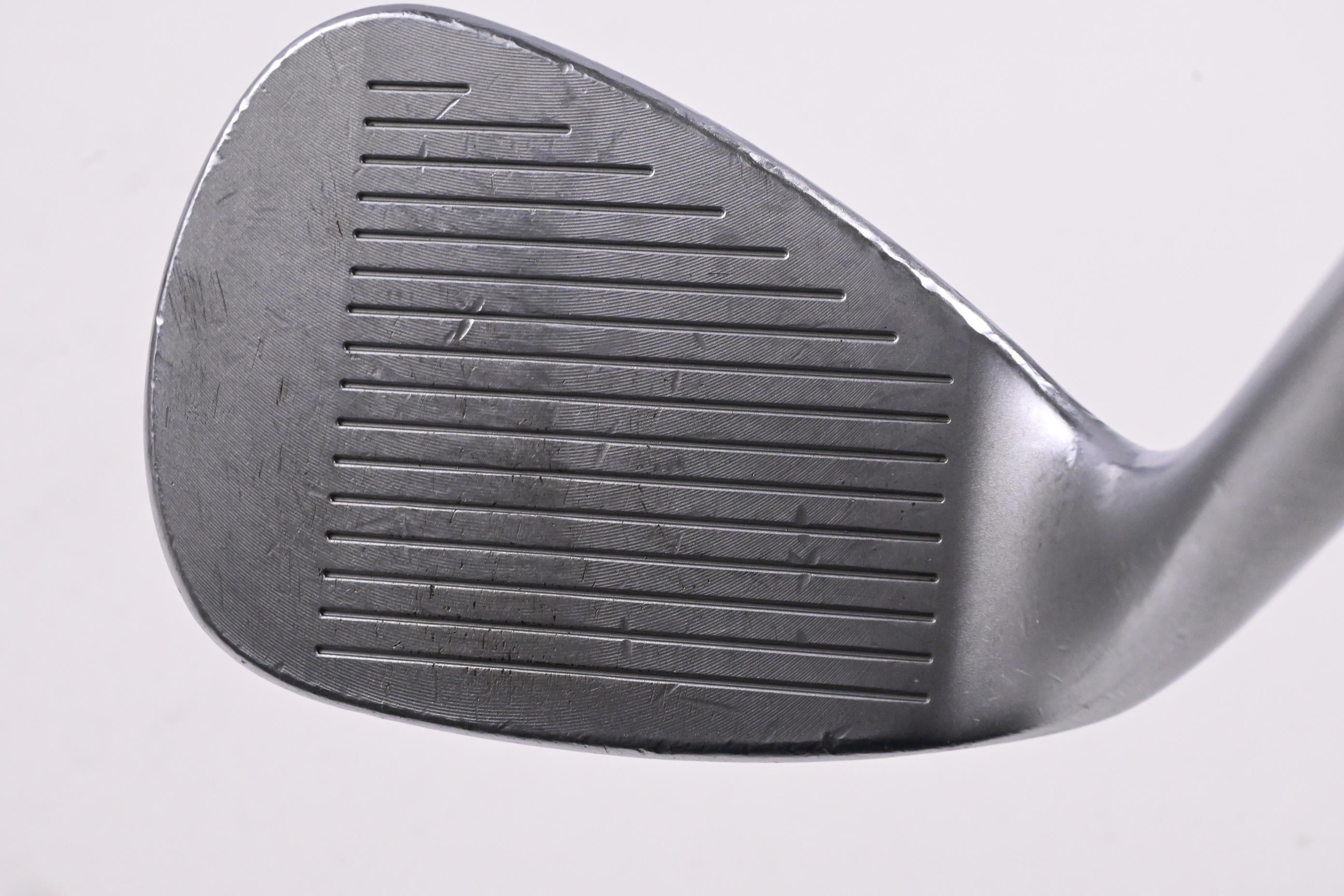Wilson Staff Model Sand Wedge / 54 Degree / Stiff Flex Dynamic Gold S300 Shaft