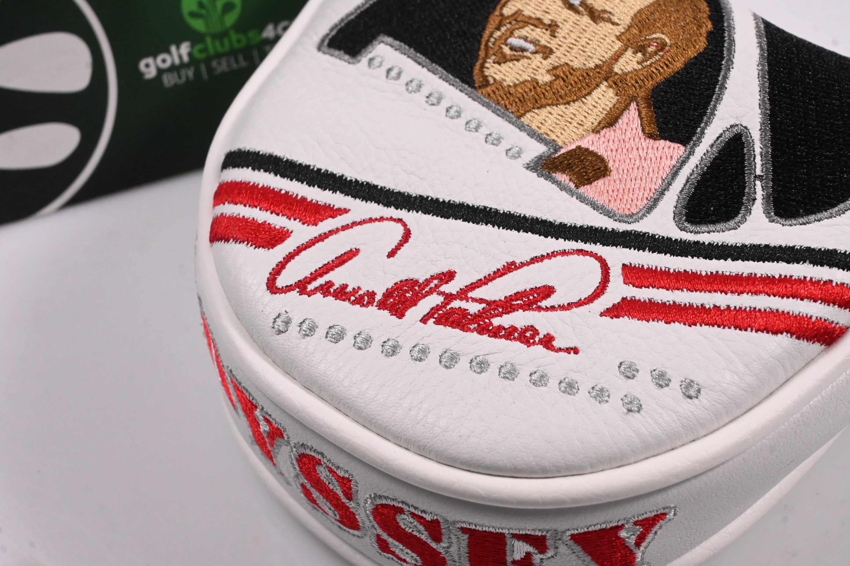 Odyssey Arnold Palmer Around The World / Putter Headcover / Mallet / White