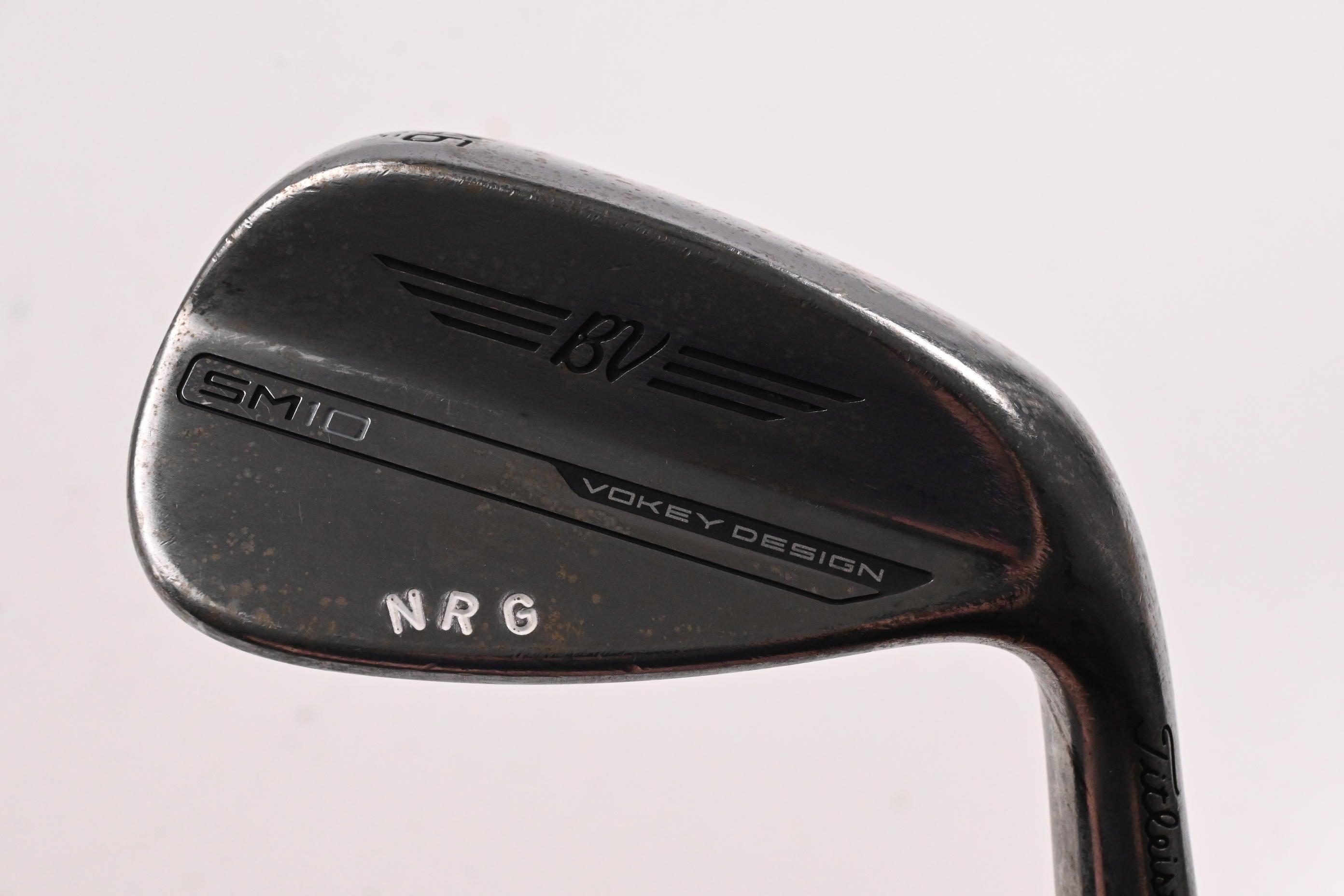 Titleist Vokey SM10 Pitching Wedge / 46 Degree / X-Flex Dynamic Gold X100 Shaft