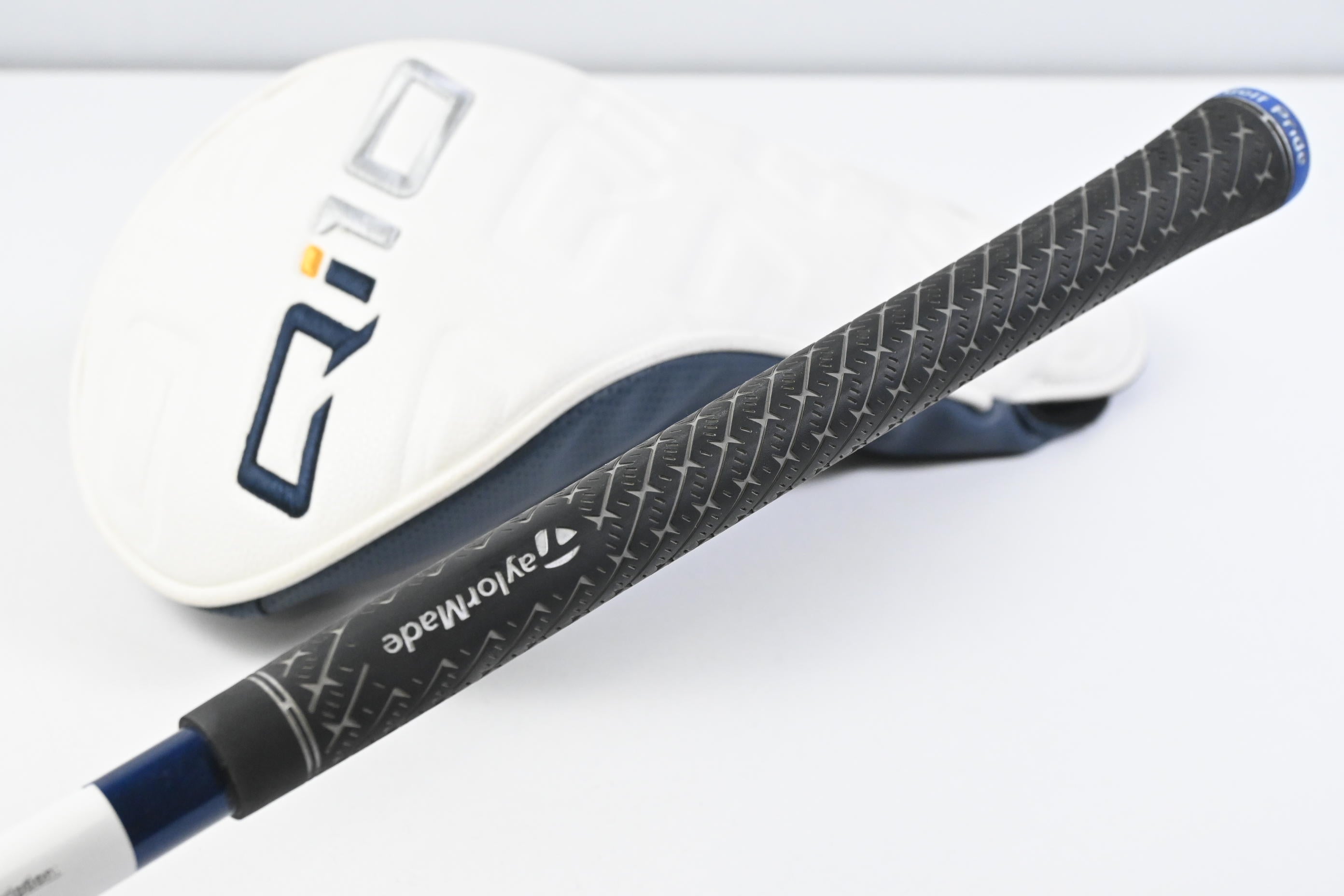 Taylormade Qi10 LS Driver / 10.5 Degree / Regular Flex Fujikura Ventus TR Blue 5