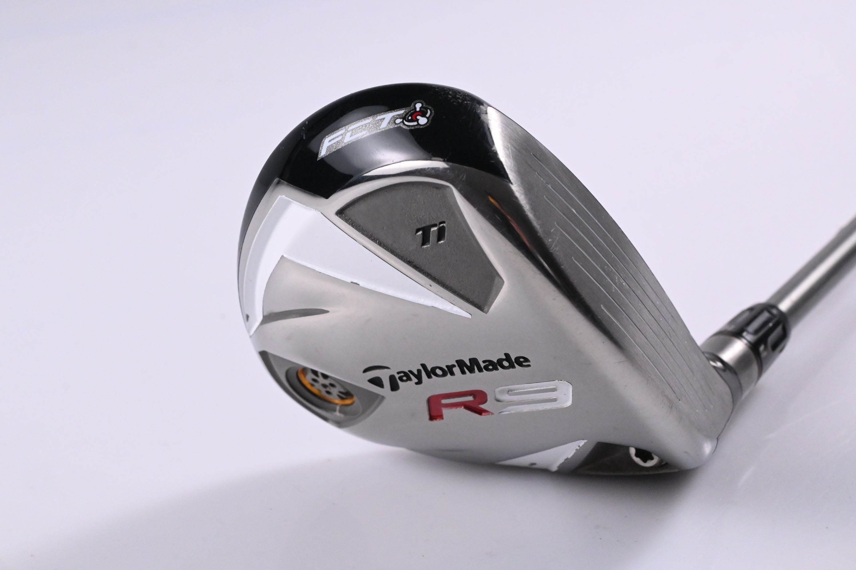 Ladies Taylormade R9 Ti #5 Wood / 19 Degree / Ladies Flex Reax 50 Shaft