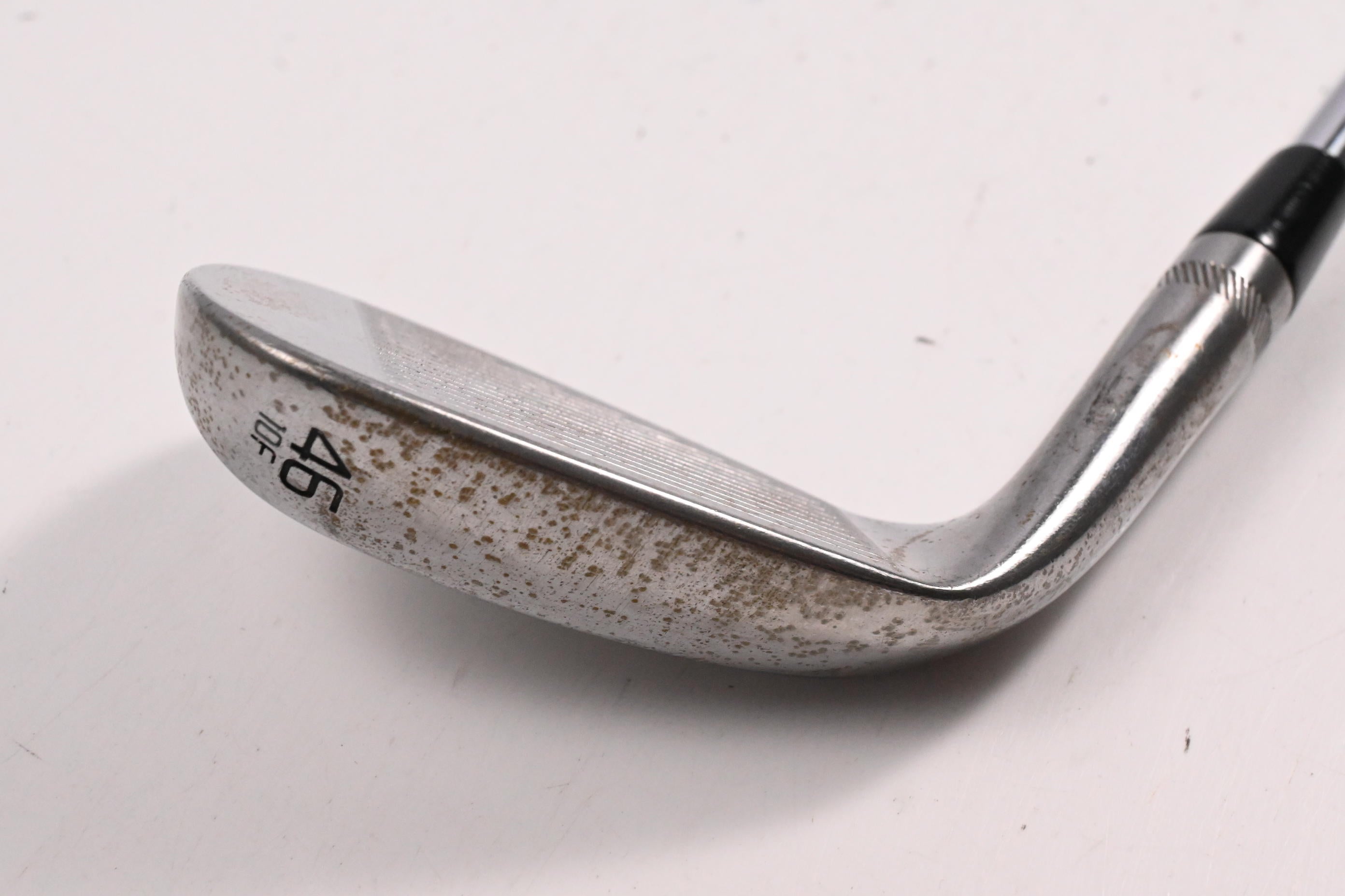 Titleist Vokey SM10 Pitching Wedge / 46 Degree / X-Flex Dynamic Gold X100 Shaft