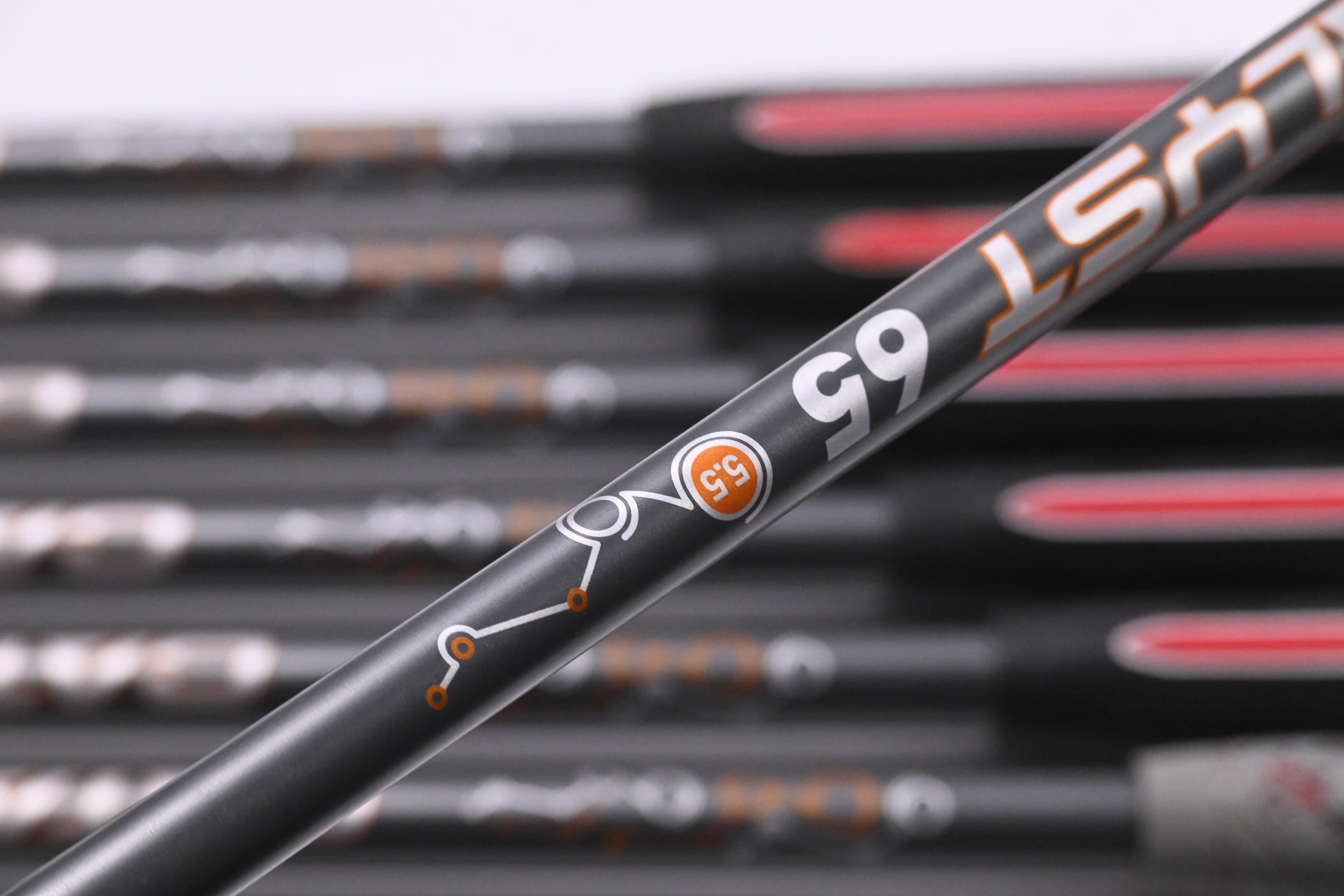 Callaway Mavrik Irons / 5-PW+SW / Regular Flex Catalyst 65 Shafts