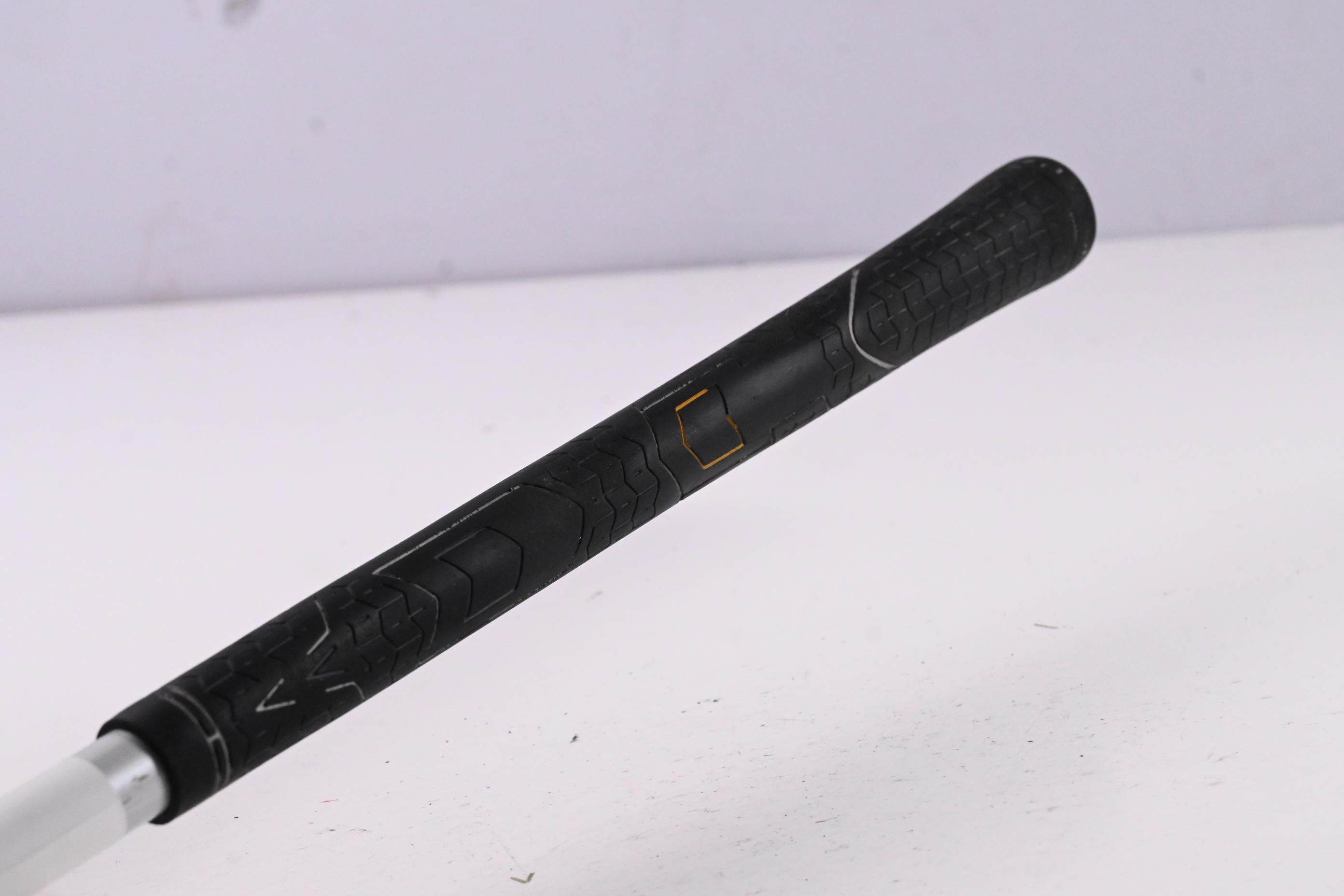 Taylormade Burner 2007 #4 Hybrid / 22 Degree / Regular Flex Reax 65 Shaft
