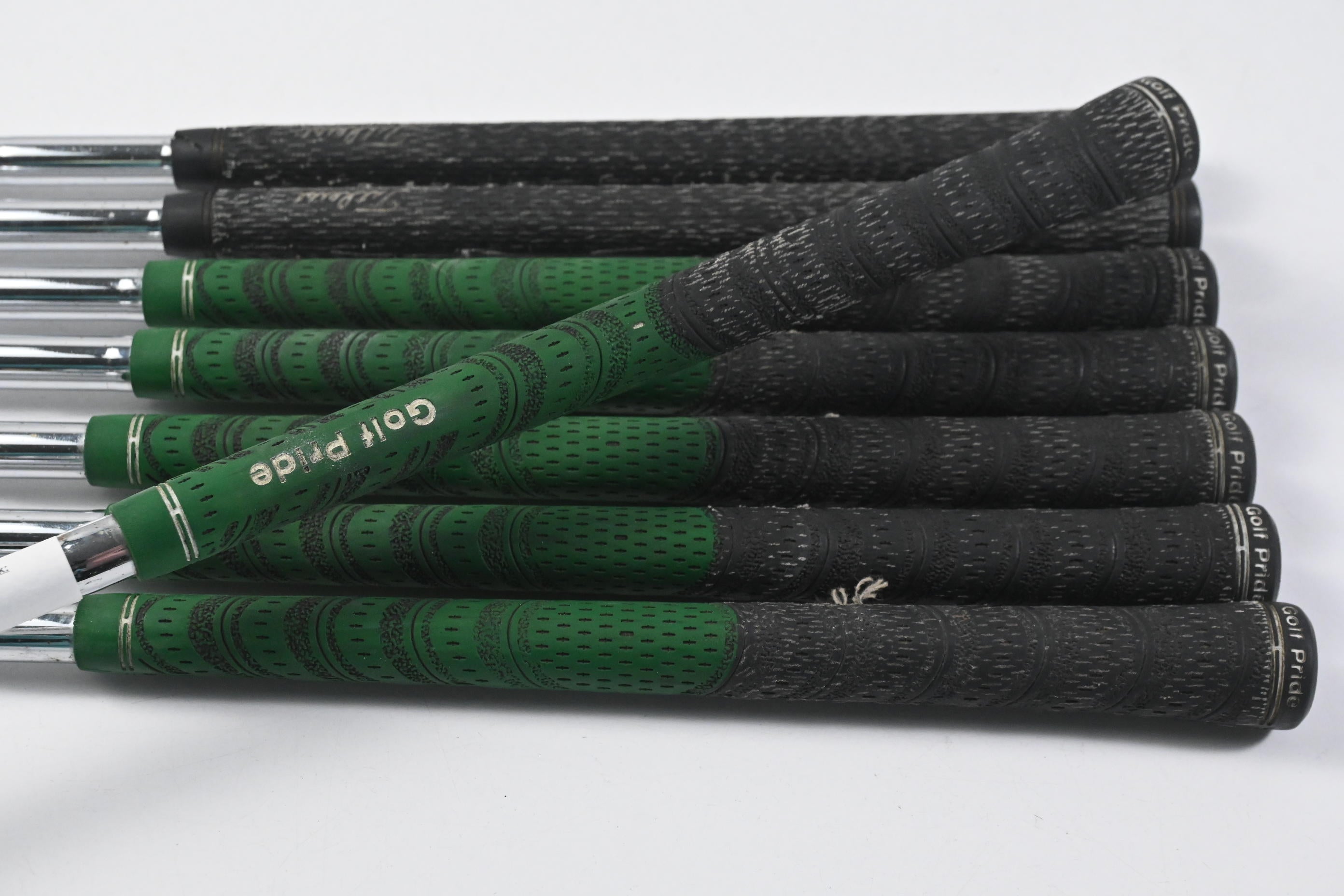 Titleist DCI 990 B Irons / 3-PW / Stiff Flex Dynamic Gold S300 Steel Shafts