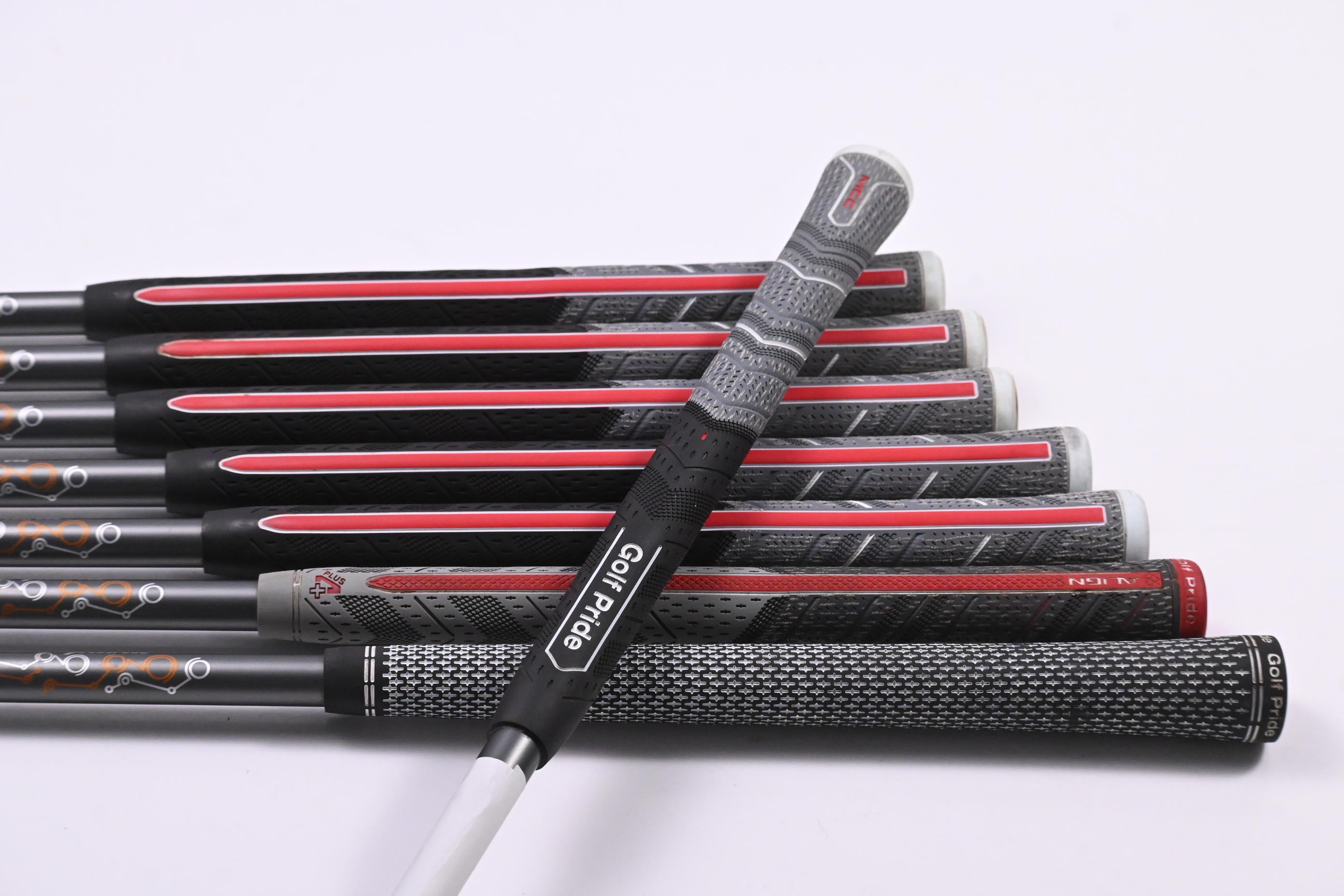 Callaway Mavrik Irons / 5-PW+SW / Regular Flex Catalyst 65 Shafts