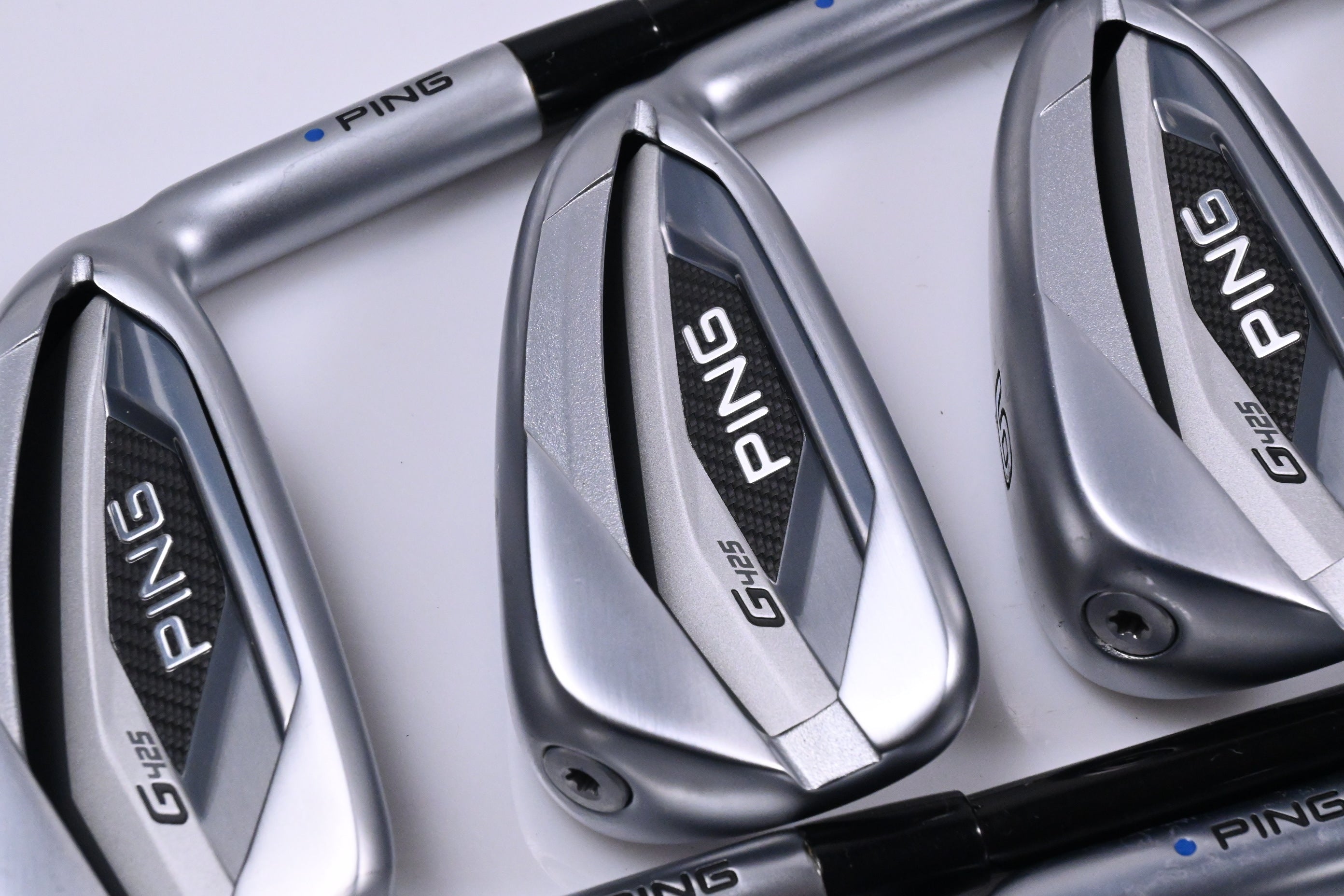 Ping G425 Irons / 4-PW+GW / Blue Dot / Senior Flex Ping Alta Distanza 40 Shafts