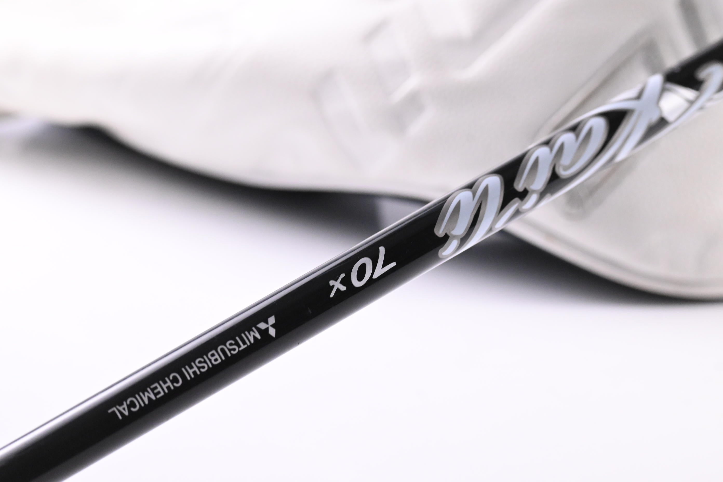Taylormade Qi10 LS Driver / 10.5 Degree / X-Flex Kai'li White 70 Shaft