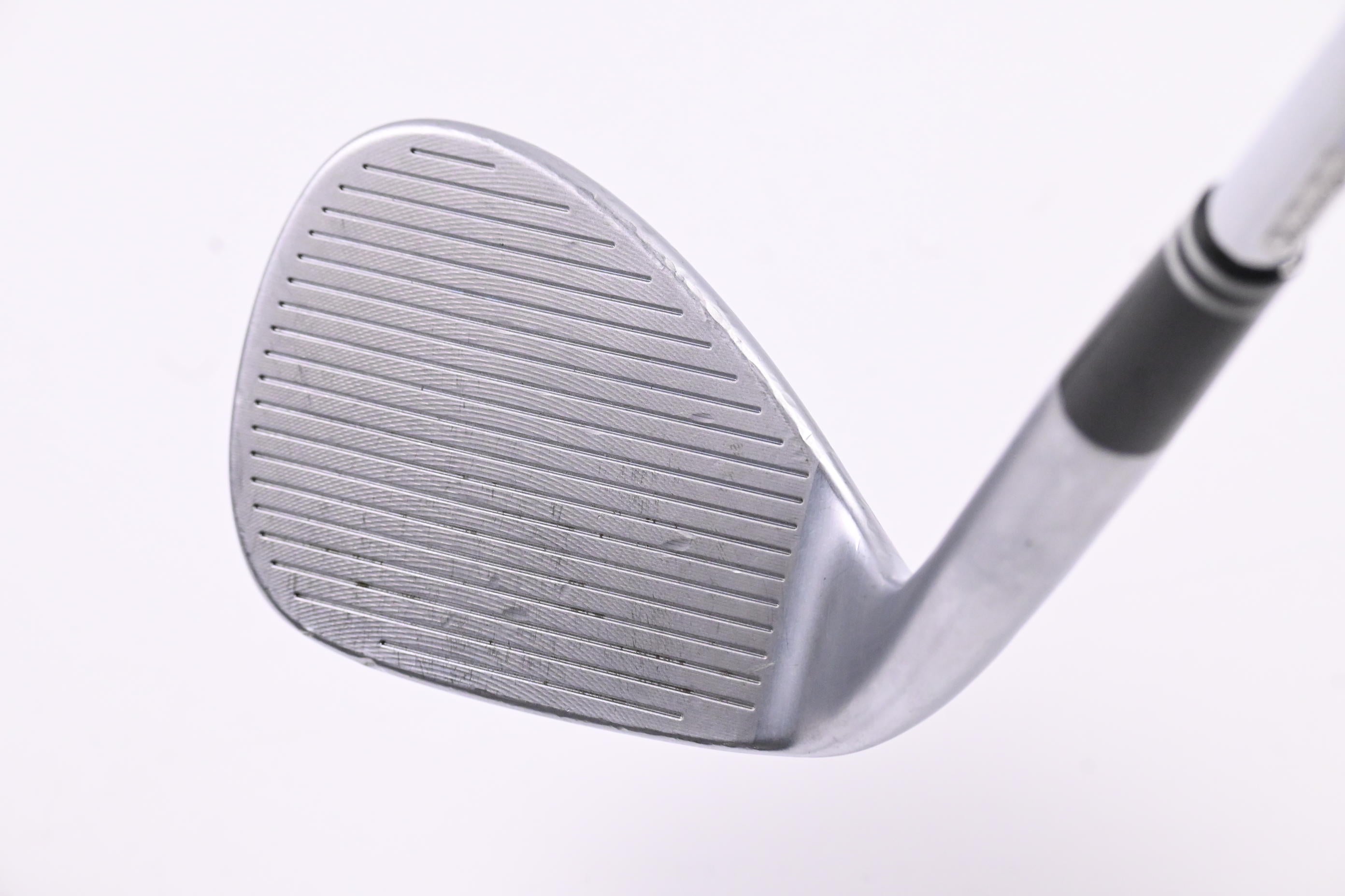 Cleveland RTX Full Face Gap Wedge / 52 Degree / Wedge Flex Dynamic Gold Spinner