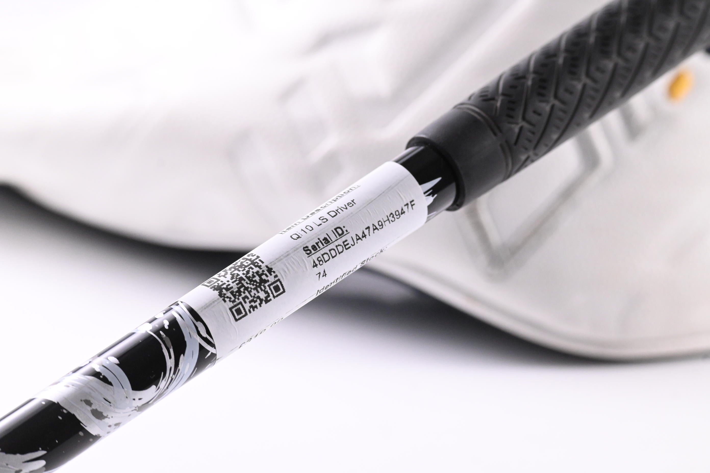 Taylormade Qi10 LS Driver / 10.5 Degree / X-Flex Kai'li White 70 Shaft