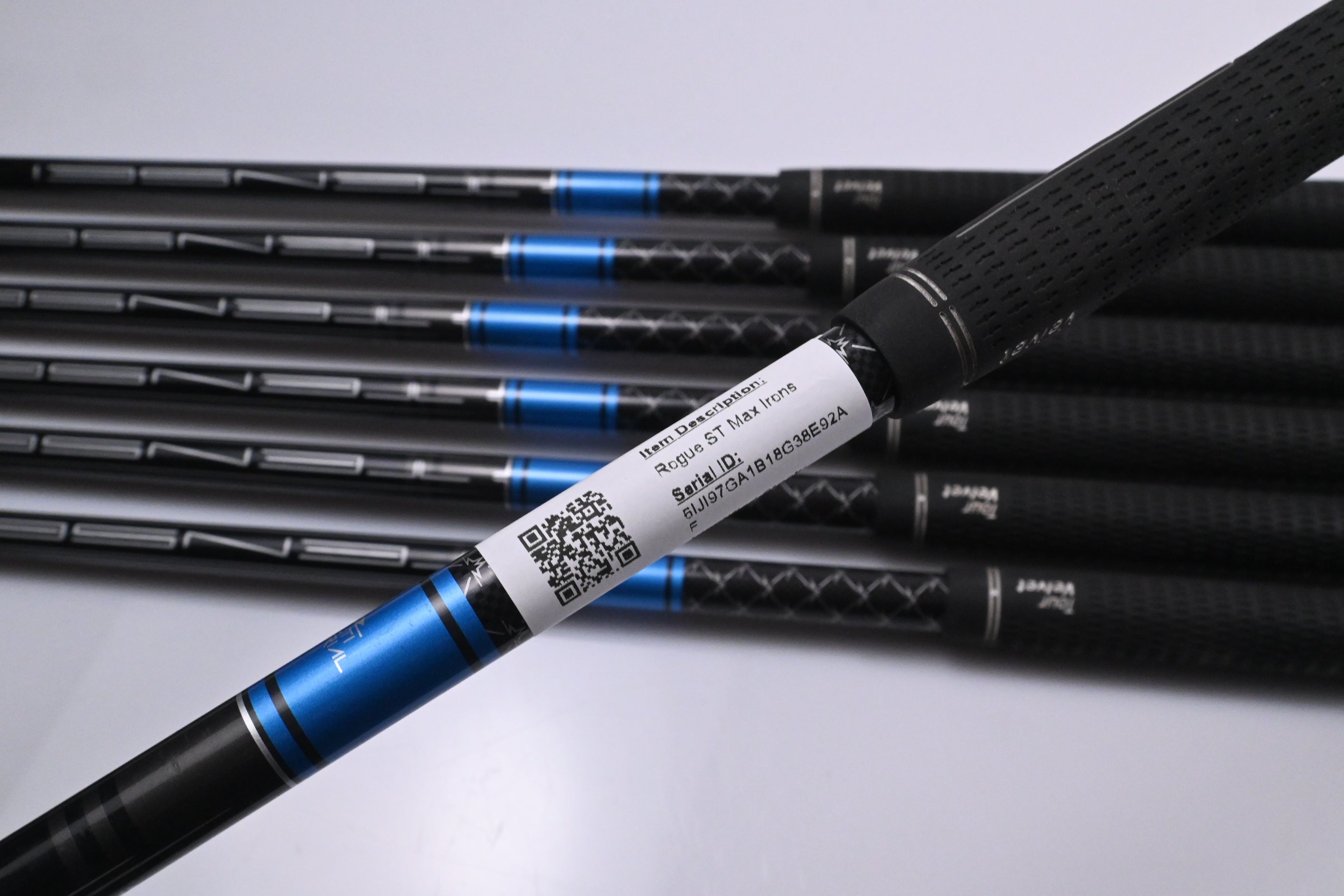 Callaway Rogue ST Max Irons / 6-PW+AW+SW / Regular Flex Tensei AV Blue 65 Shafts