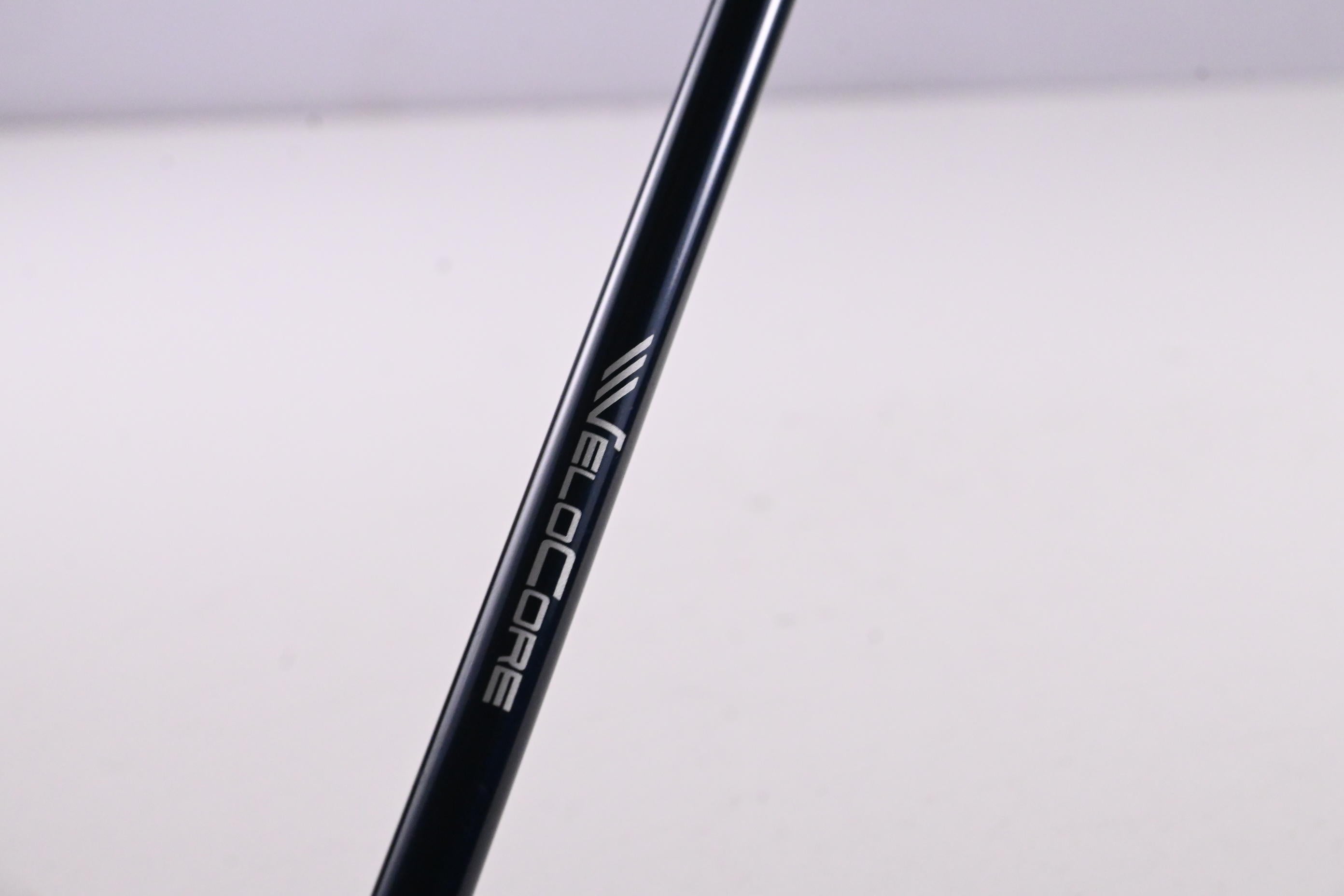 Titleist TSi2 #5 Hybrid / 24 Degree / Stiff Flex Ventus Velocore Blue 8 Shaft