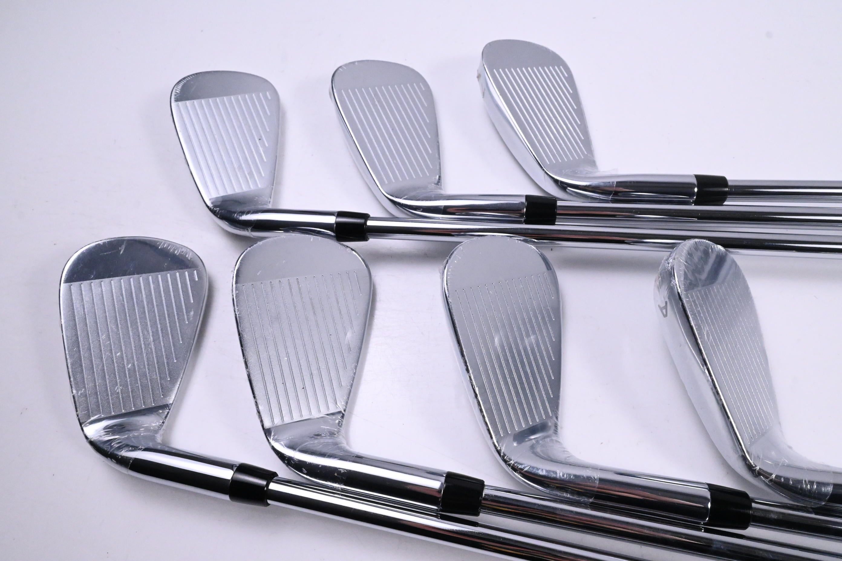 Callaway Elyte HL Irons / 5-PW+GW / Regular Flex KBS MAX 80 Shafts