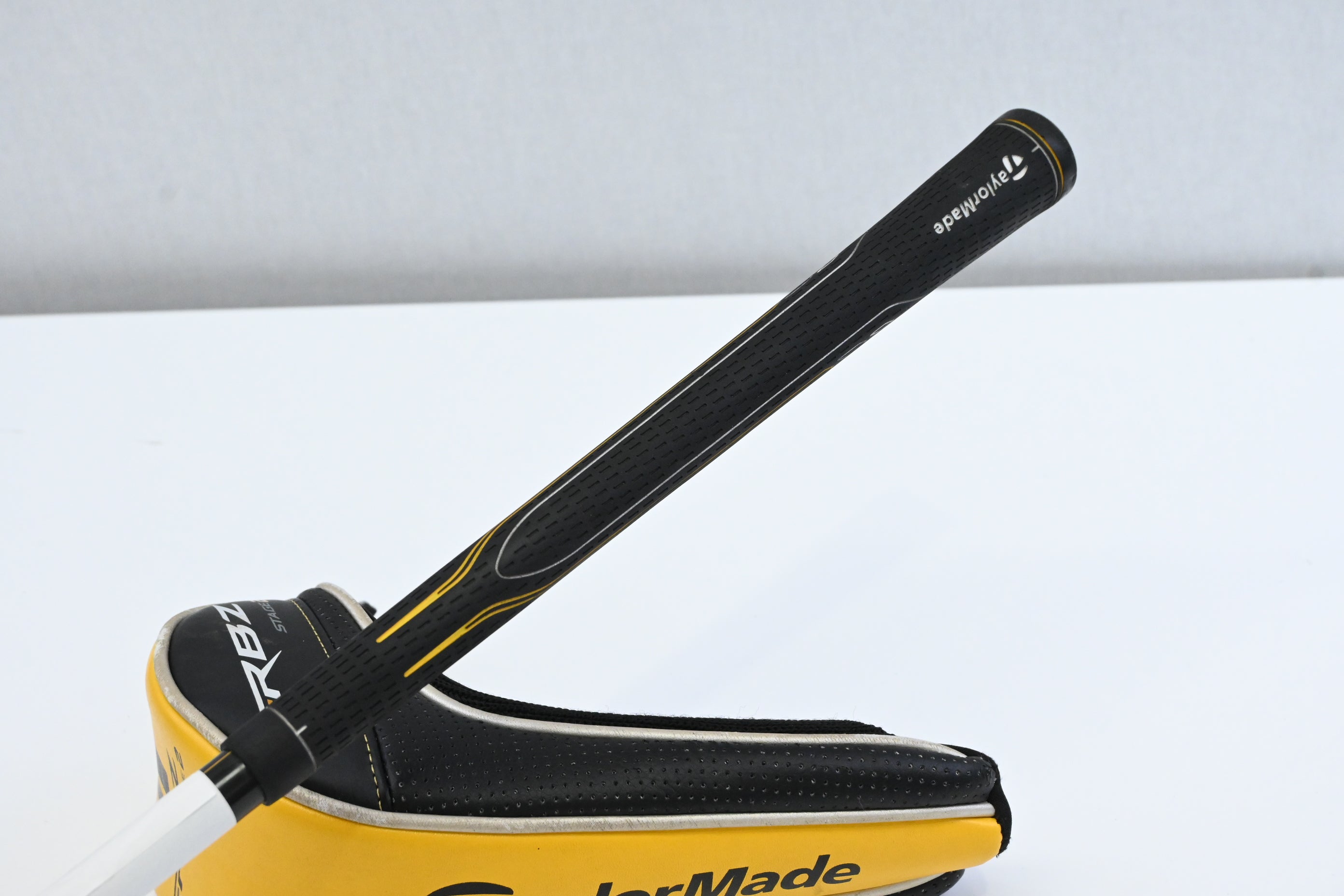 Taylormade RBZ Stage 2 #5 Hybrid / 25 Degree / Regular Flex Rocket Fuel Shaft