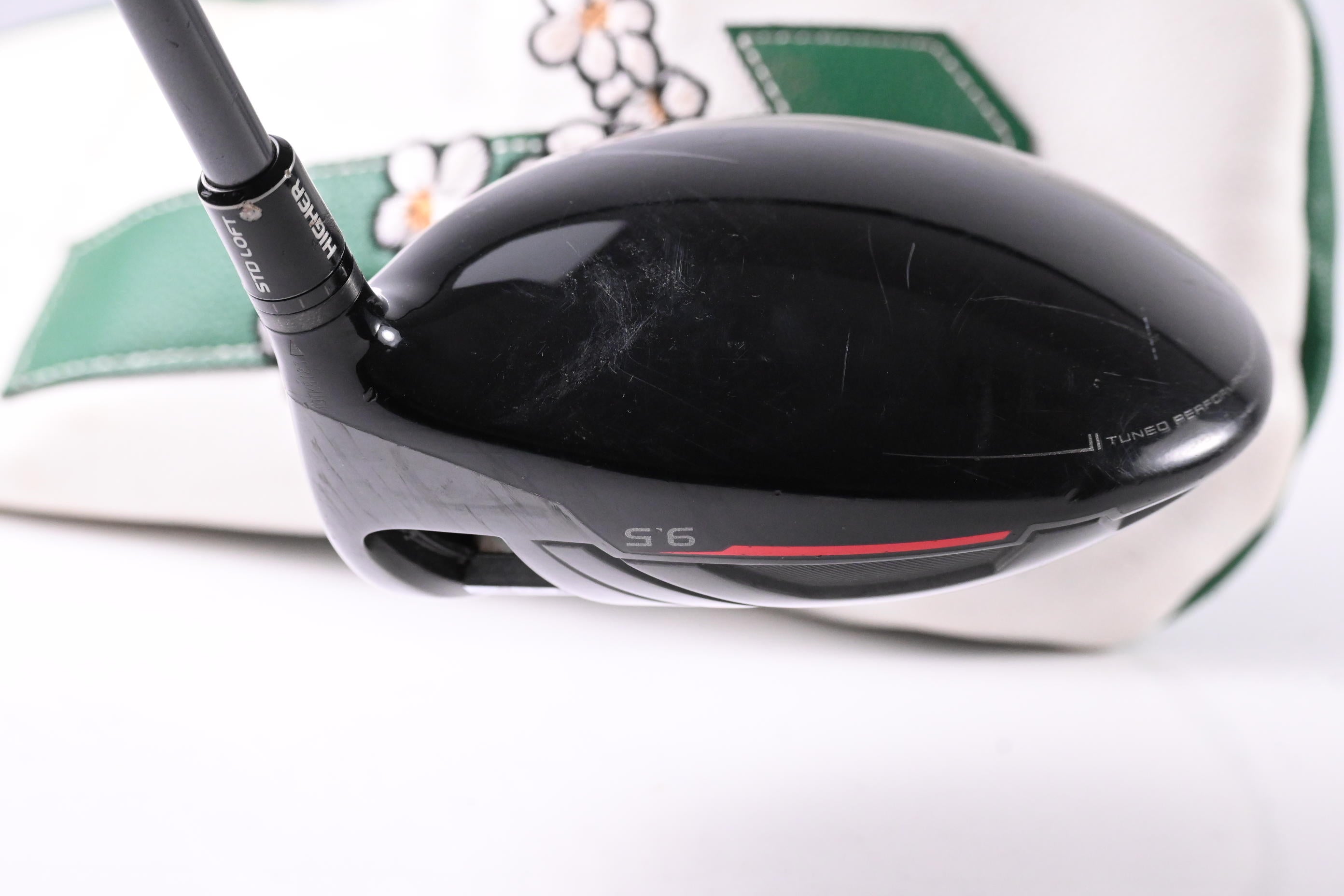 Taylormade R15 Black Driver / 9.5 Degree / Regular Flex Speeder 57 Evolution