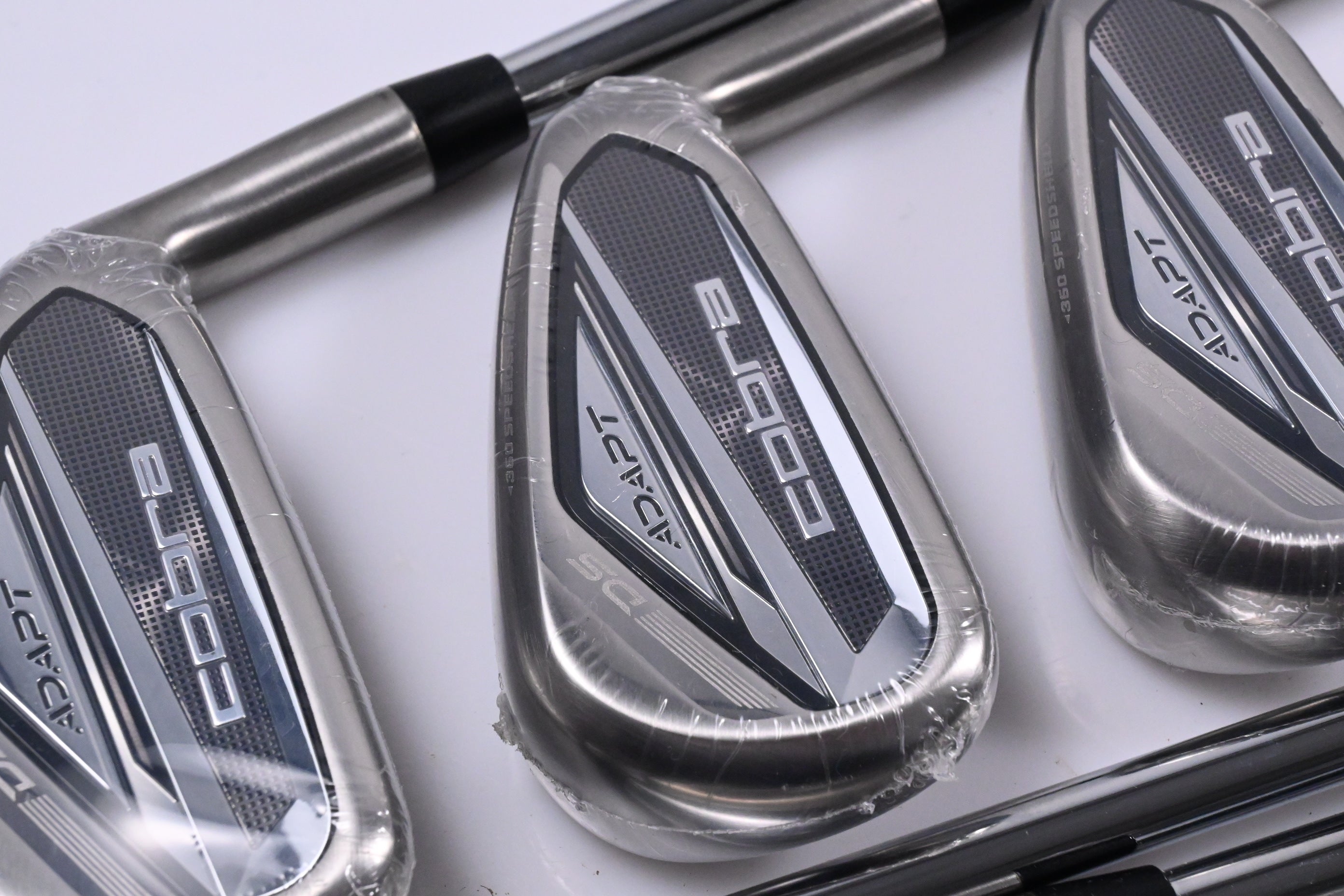 Cobra DS-Adapt Irons / 5-PW+GW / Regular Flex KBS Tour Lite Shafts